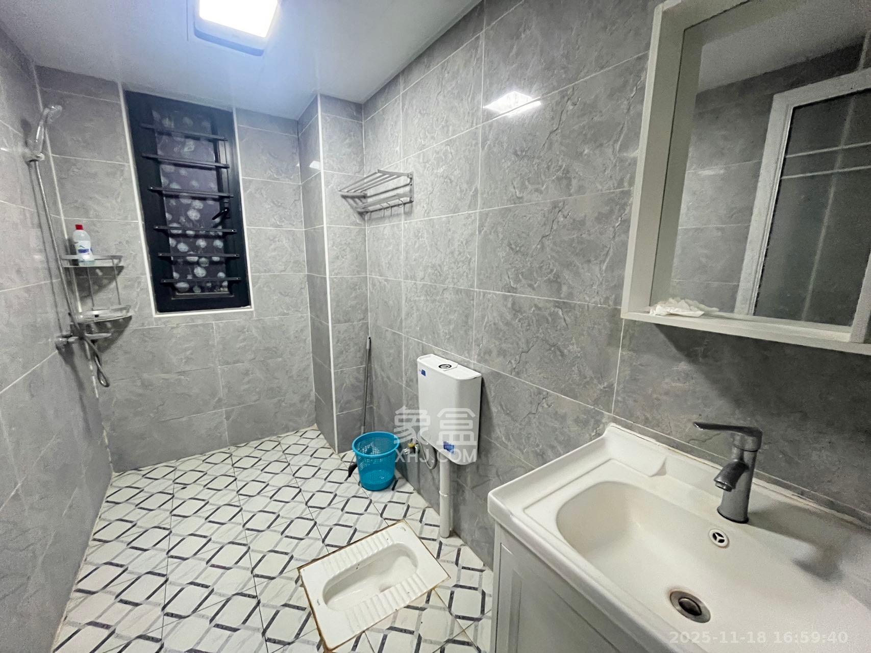 南山梅溪一方 3室2厅2卫 3000.0元/月 南山梅溪一方 3室2厅2卫 3000.0元/月室内图