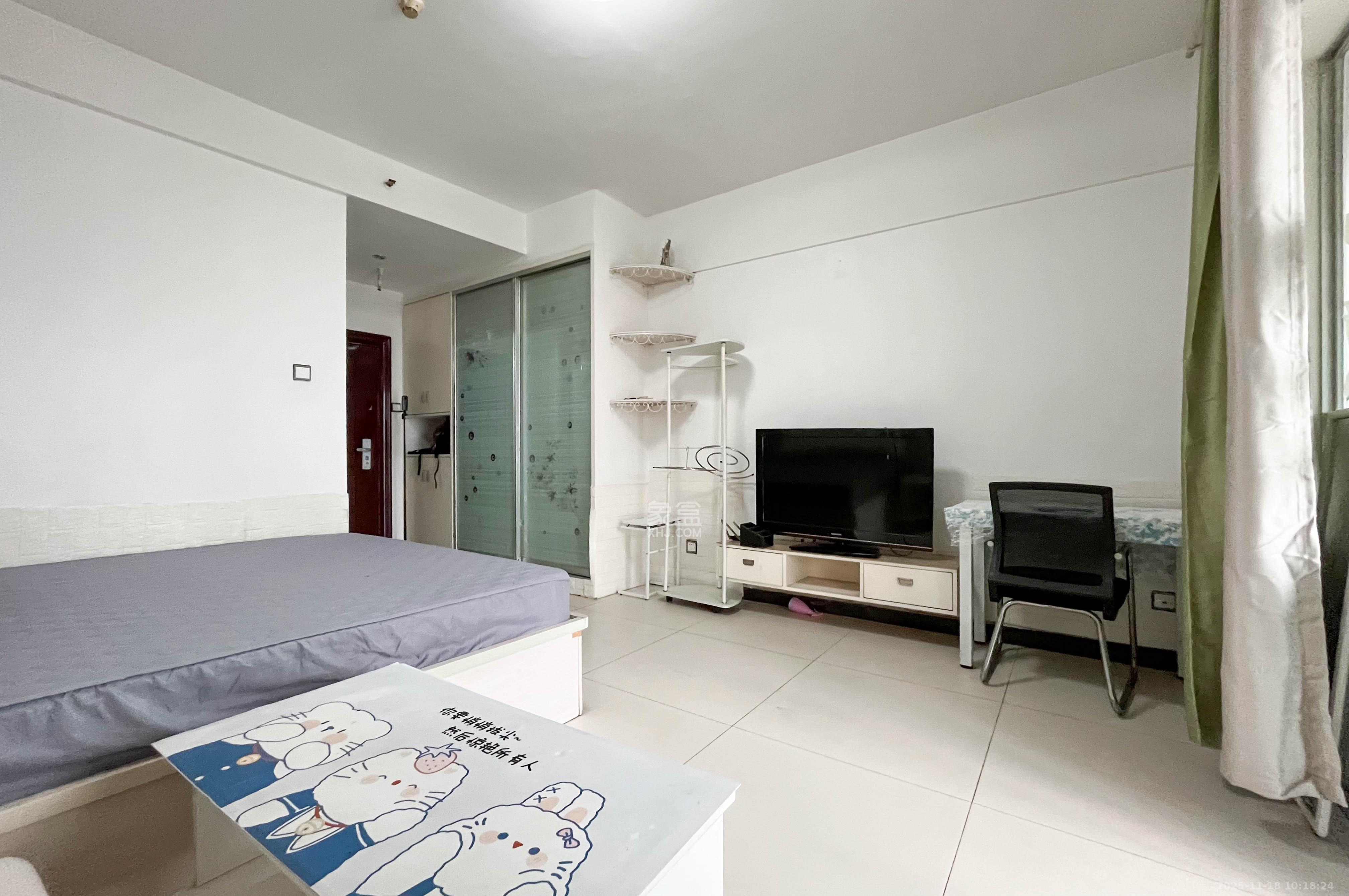 观湖公寓  1室1厅1卫    25.0万其他