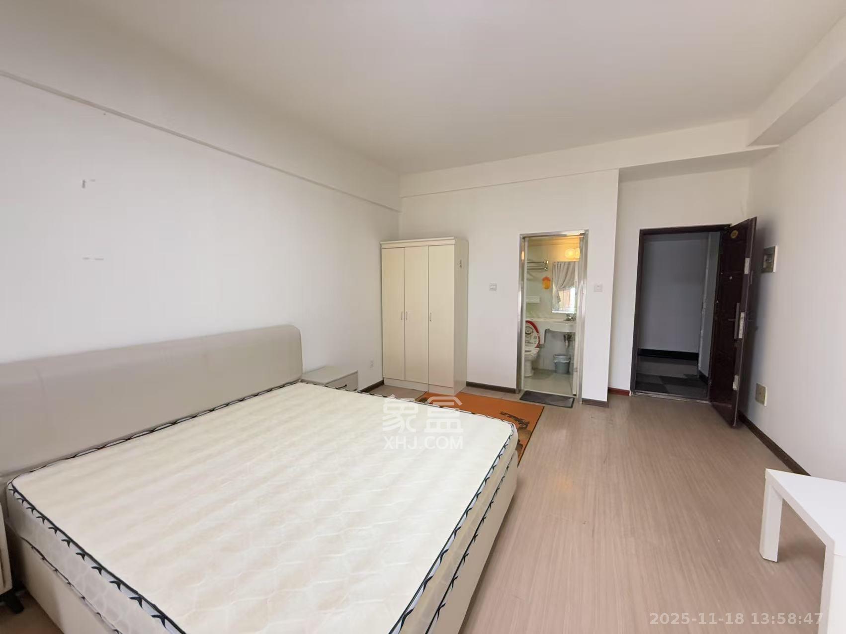 上城金都  1室1厅1卫    1800.0元/月