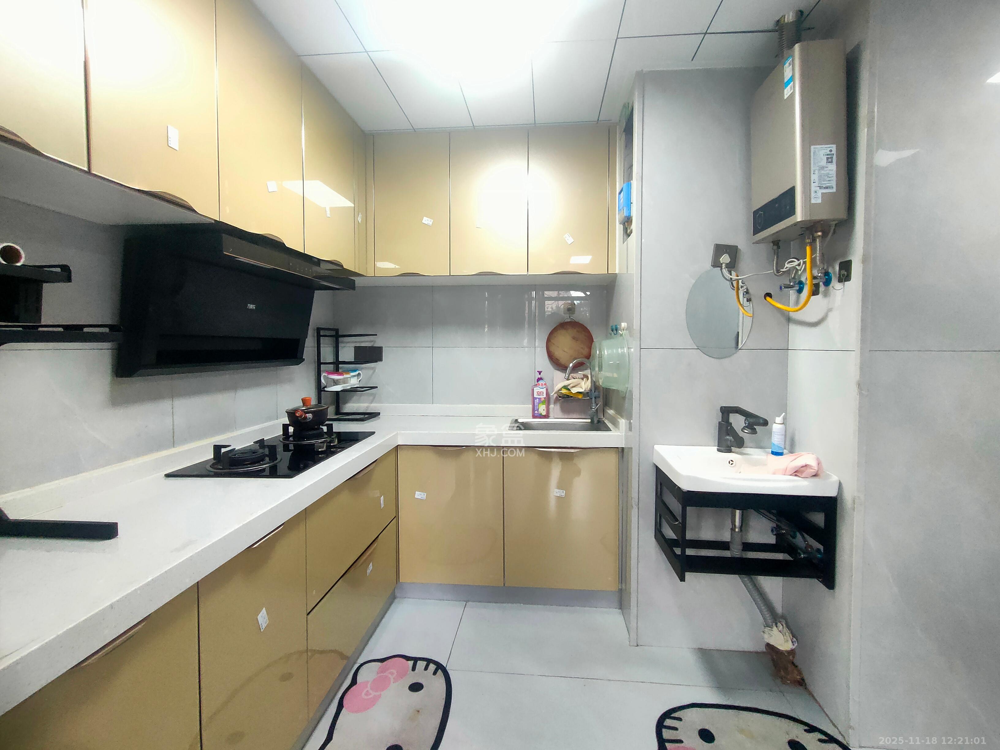 隆华金属宿舍 1室2厅1卫 2800.0元/月 隆华金属宿舍 1室2厅1卫 2800.0元/月室内图