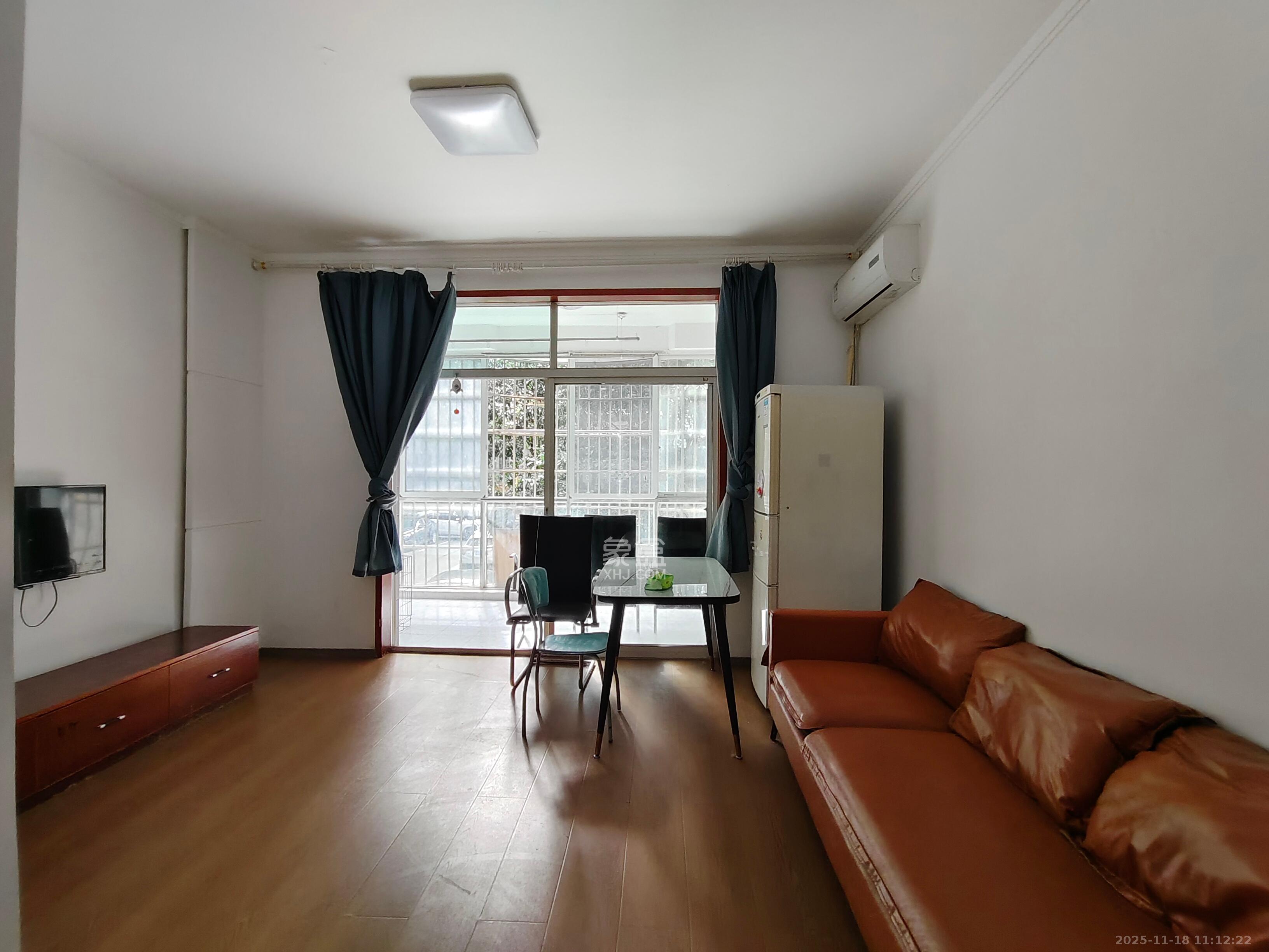 中星苑 1室1厅1卫 1400.0元/月 中星苑 1室1厅1卫 1400.0元/月室内图