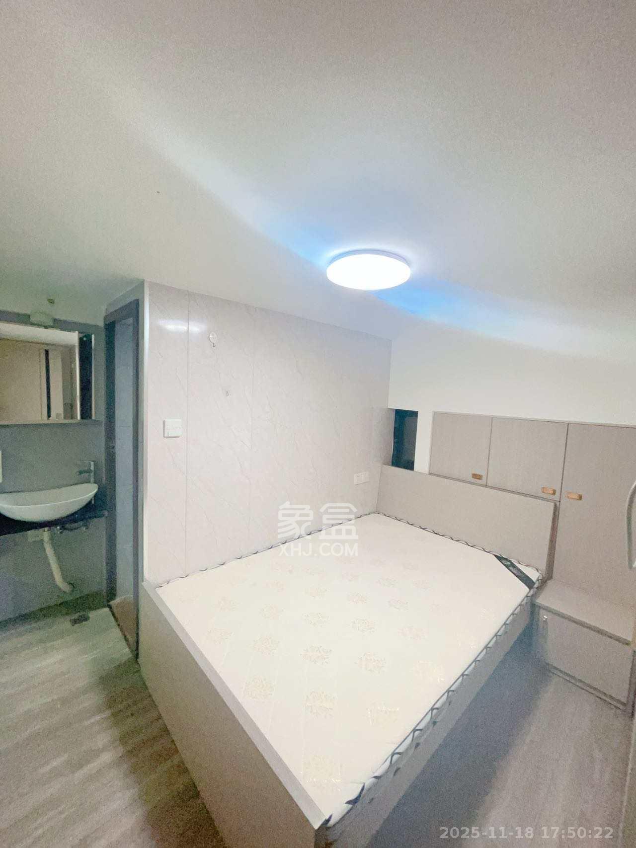 长房时代小镇  2室1厅1卫    1800.0元/月室内图