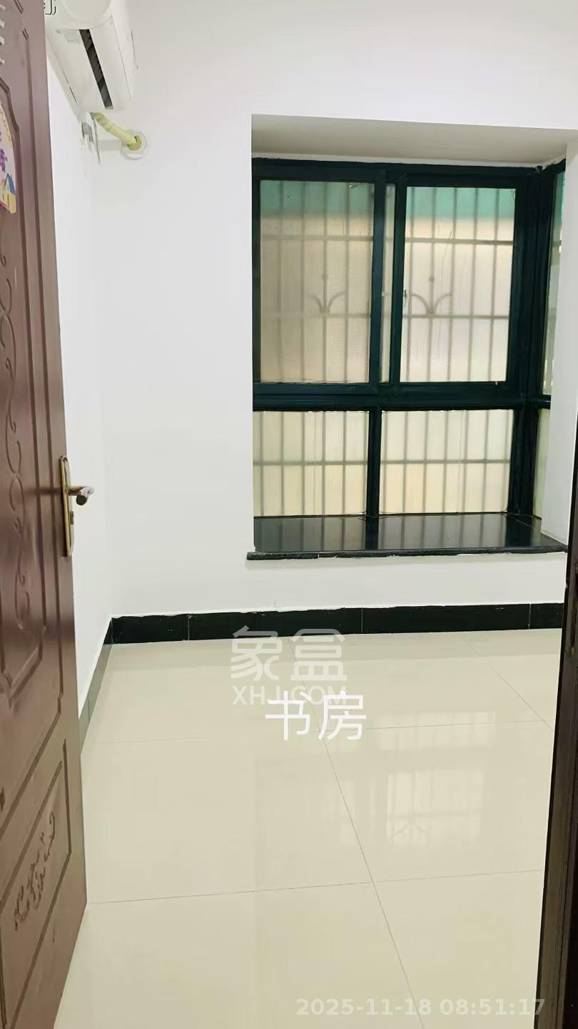 佳阳悦景馨都 3室2厅2卫 3000.0元/月 佳阳悦景馨都 3室2厅2卫 3000.0元/月室内图