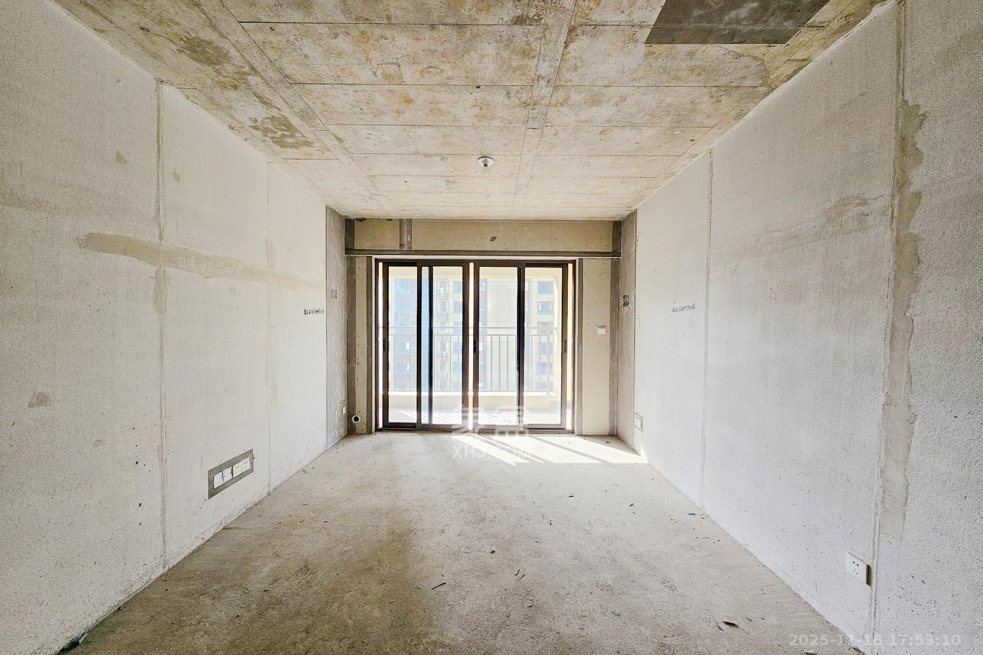 阳光城尚东湾蓝莓苑 2室2厅1卫 66.0万 阳光城尚东湾蓝莓苑 2室2厅1卫 66.0万客厅