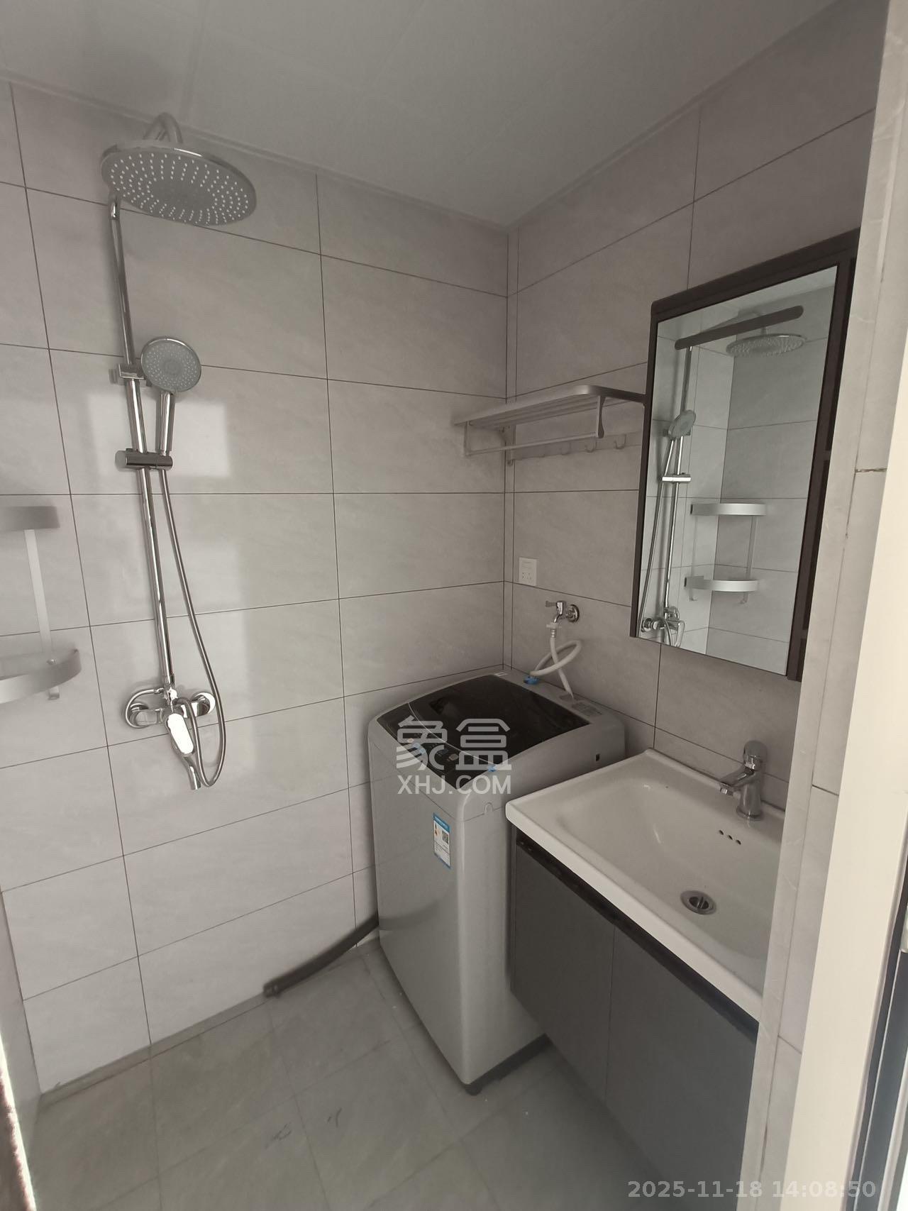 龙湖铂金岛 1室0厅0卫 1500.0元/月 龙湖铂金岛 1室0厅0卫 1500.0元/月室内图