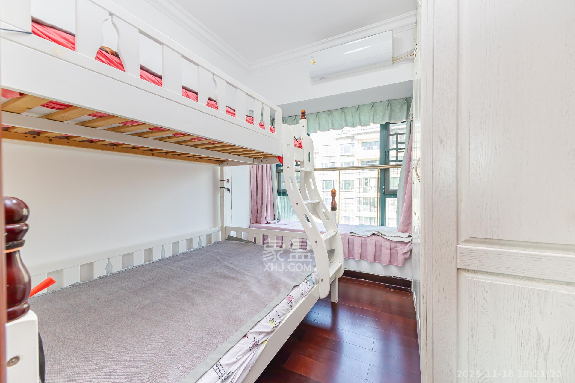 恒大名都 3室2厅1卫 52.0万 恒大名都 3室2厅1卫 52.0万卧室