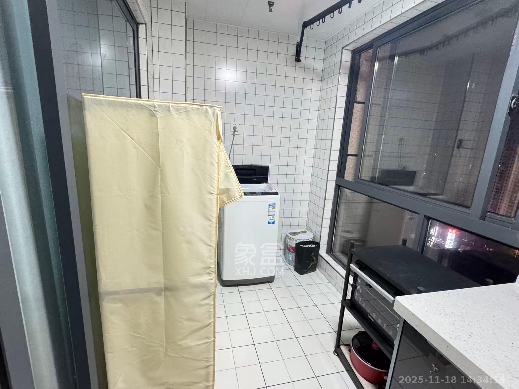 明发国际城 1室1厅1卫 1300.0元/月 明发国际城 1室1厅1卫 1300.0元/月室内图