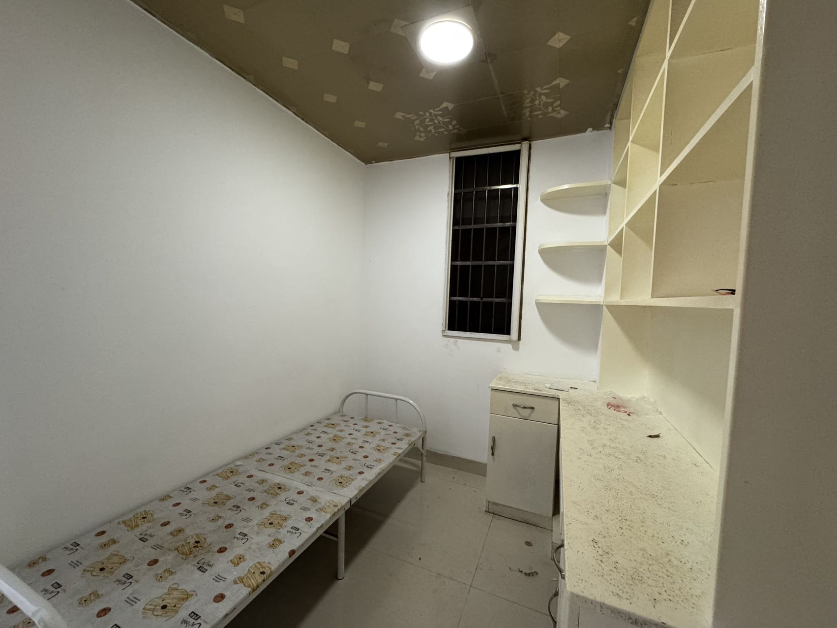 龙洲馨苑  3室2厅2卫    1800.0元/月室内图