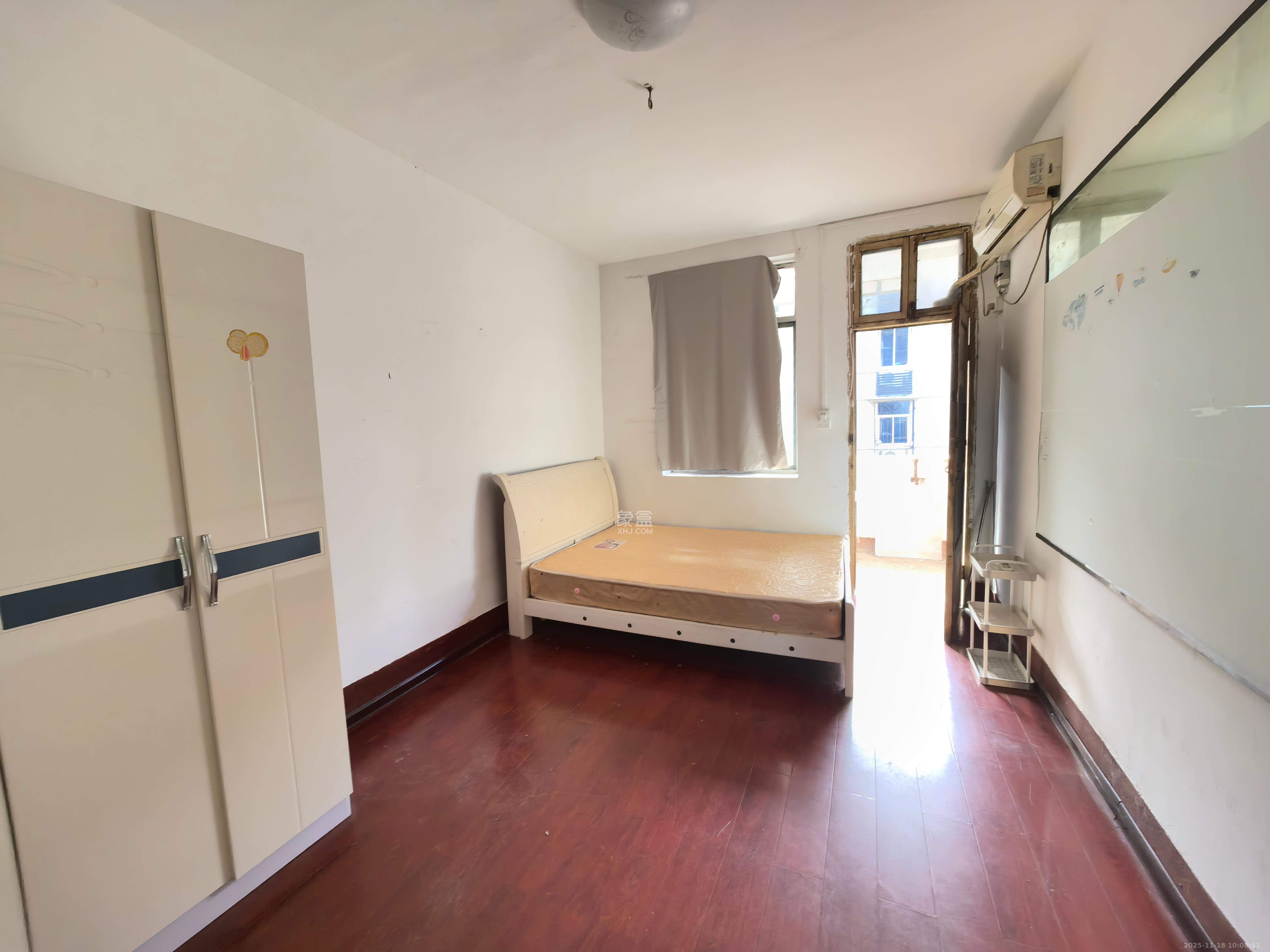 金科园 2室1厅1卫 1300.0元/月 金科园 2室1厅1卫 1300.0元/月室内图