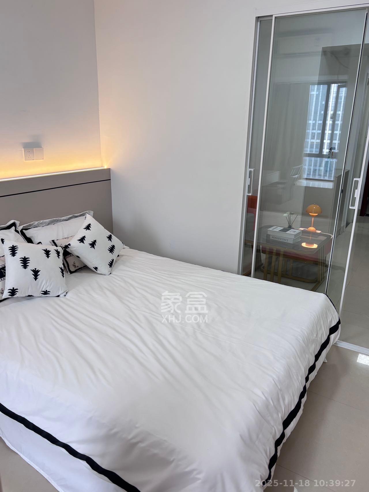 香樟兰亭（朗峰苑）  1室1厅1卫    1400.0元/月室内图