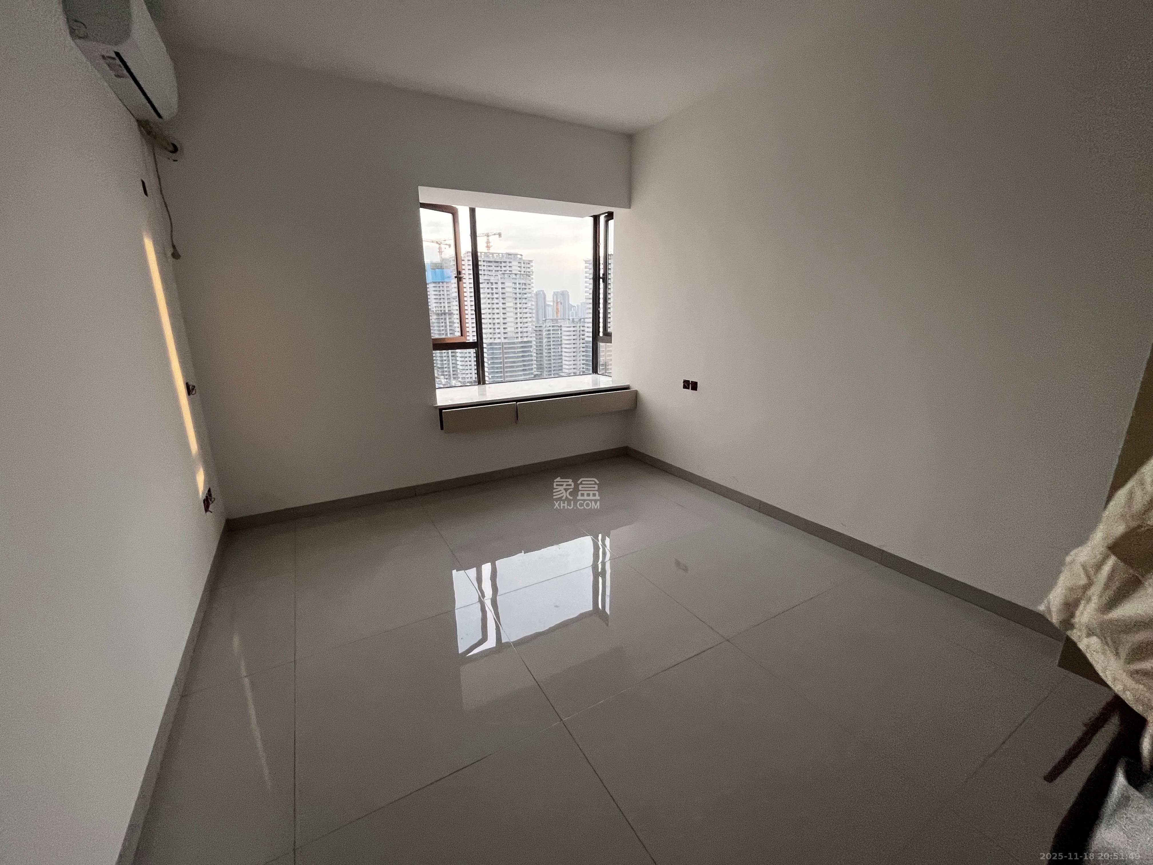 奥园城市天骄二期  3室2厅2卫    3200.0元/月室内图