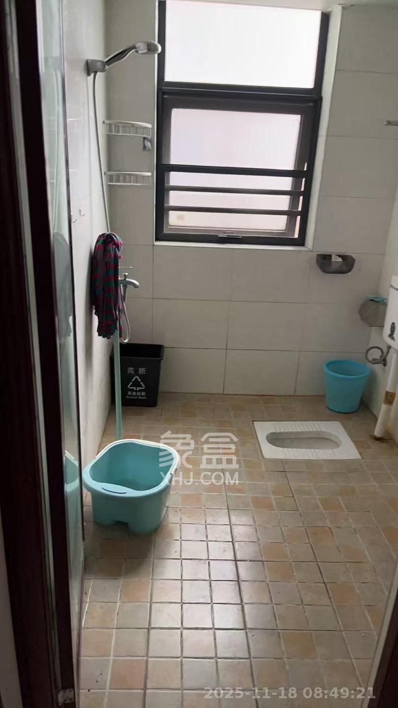 地华梅溪湖畔  2室2厅1卫    2000.0元/月室内图