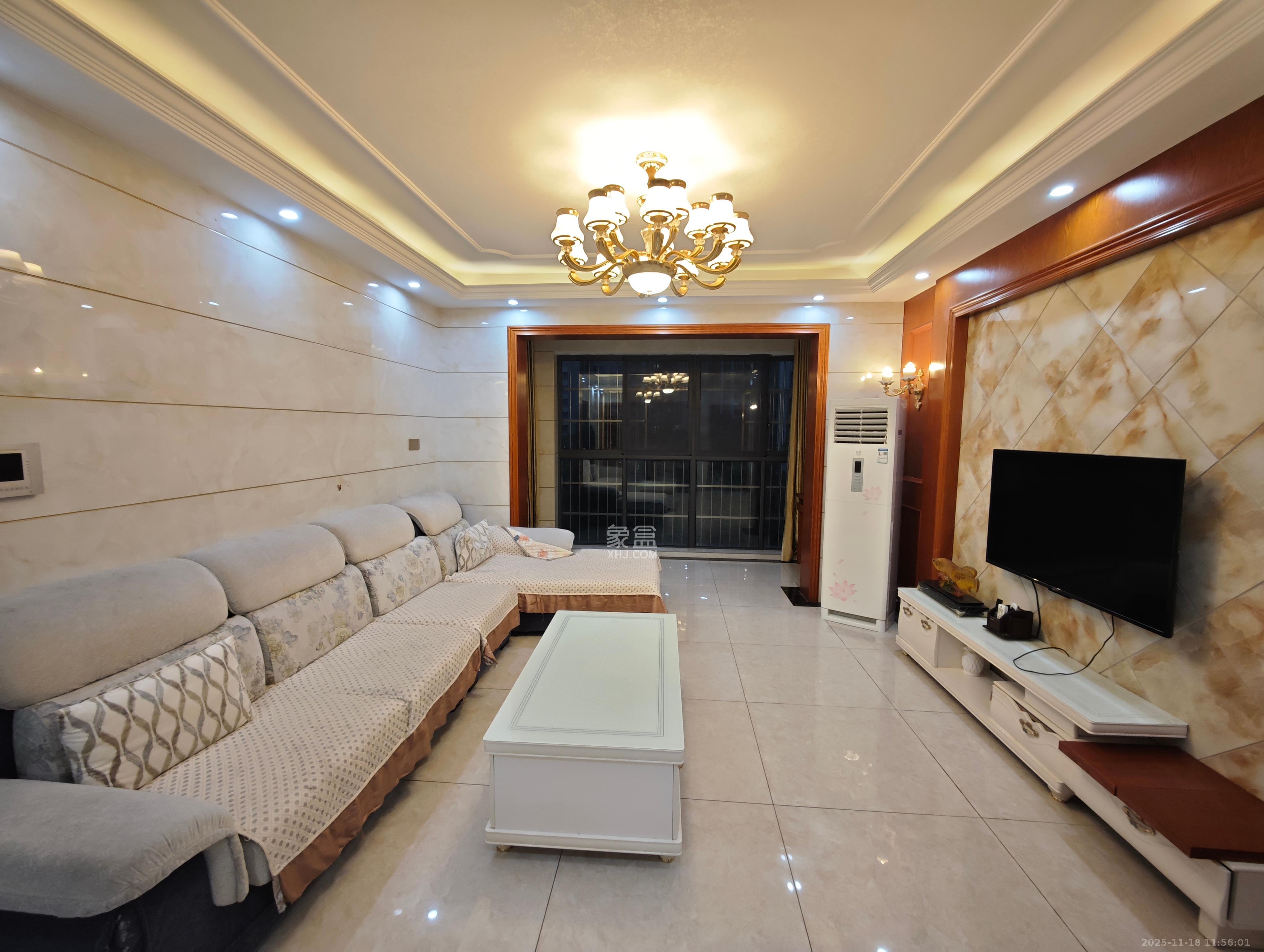 江河东澜湾  3室2厅1卫    3000.0元/月