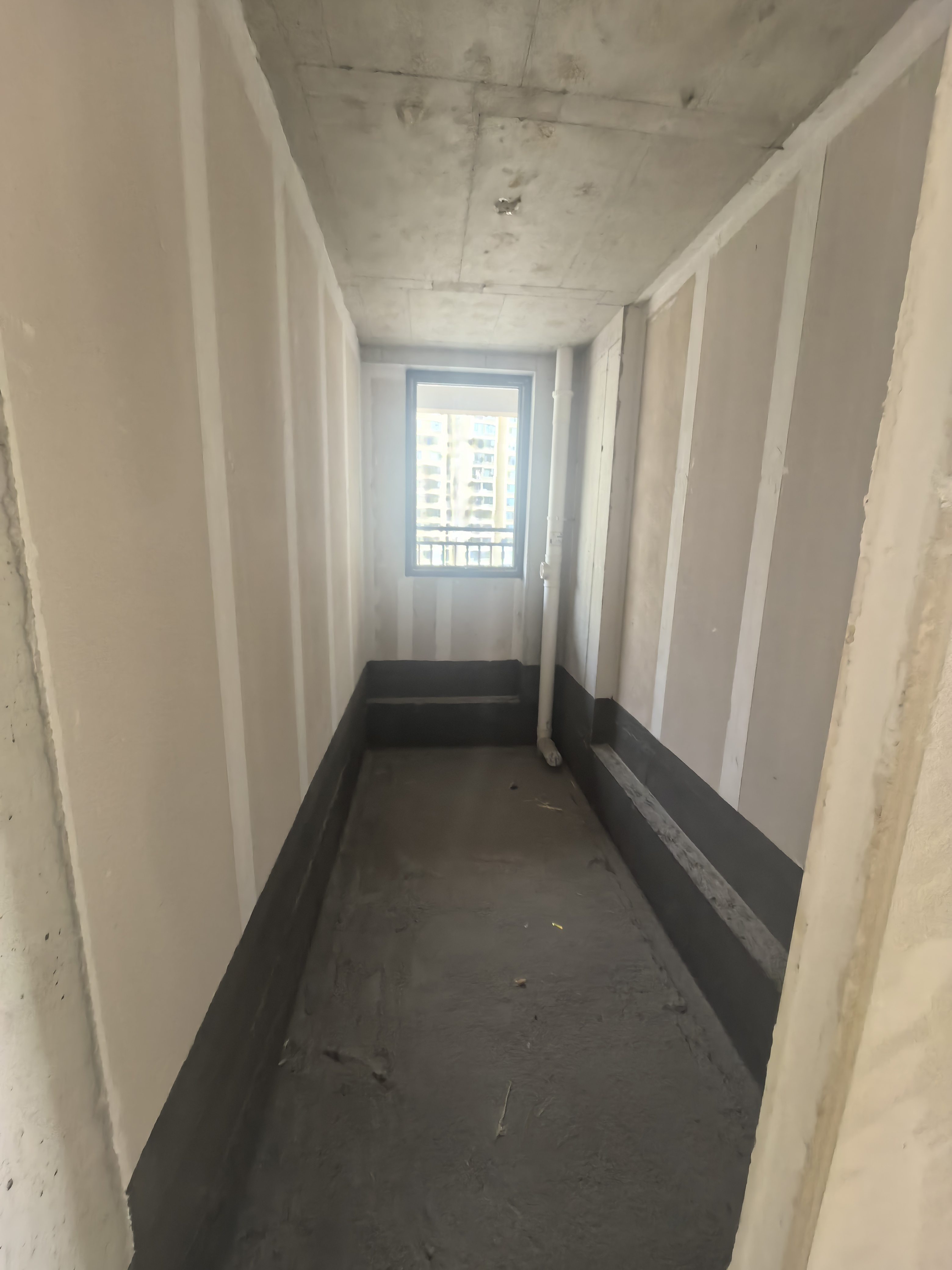 湘中府央玺  1室0厅0卫    92.0万客厅