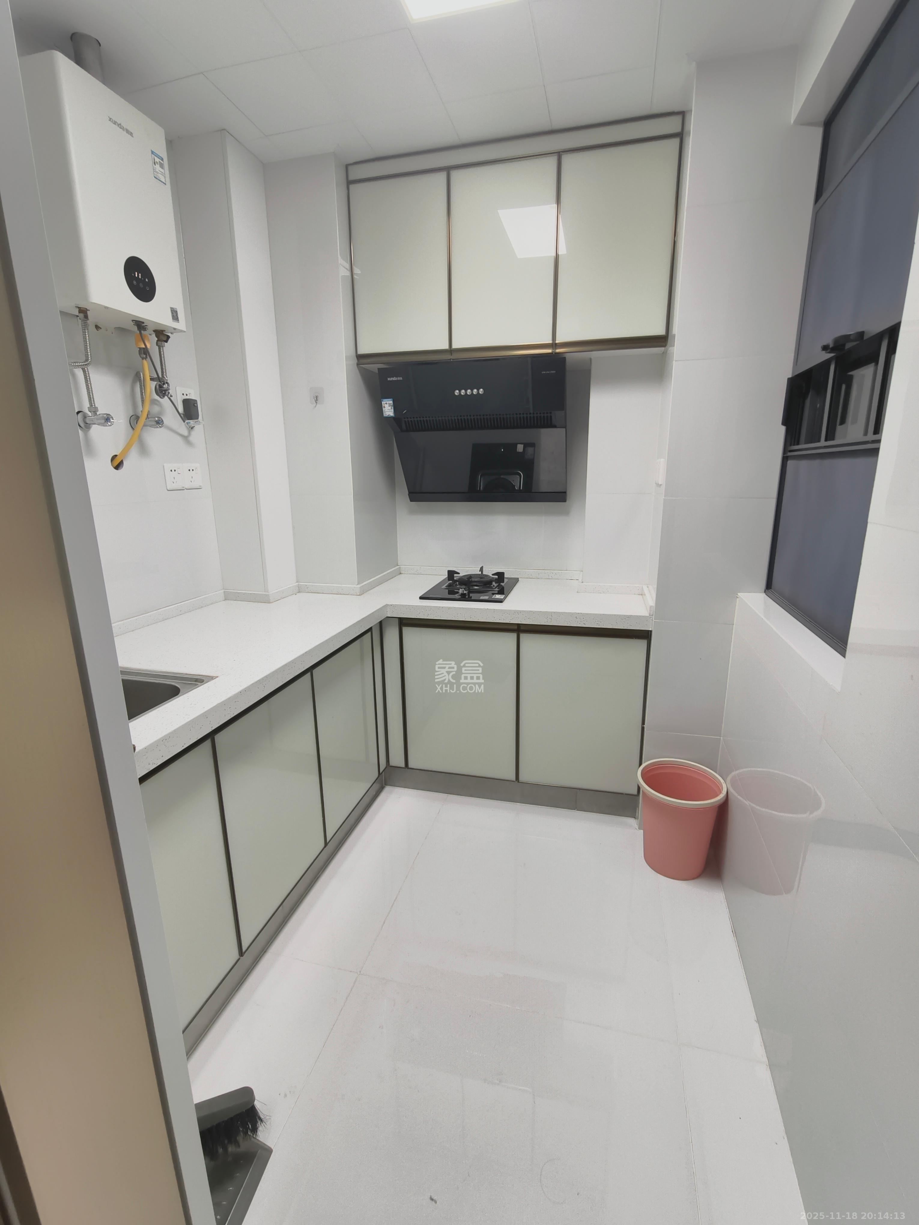 园康云顶苑 1室0厅0卫 1700.0元/月 园康云顶苑 1室0厅0卫 1700.0元/月室内图