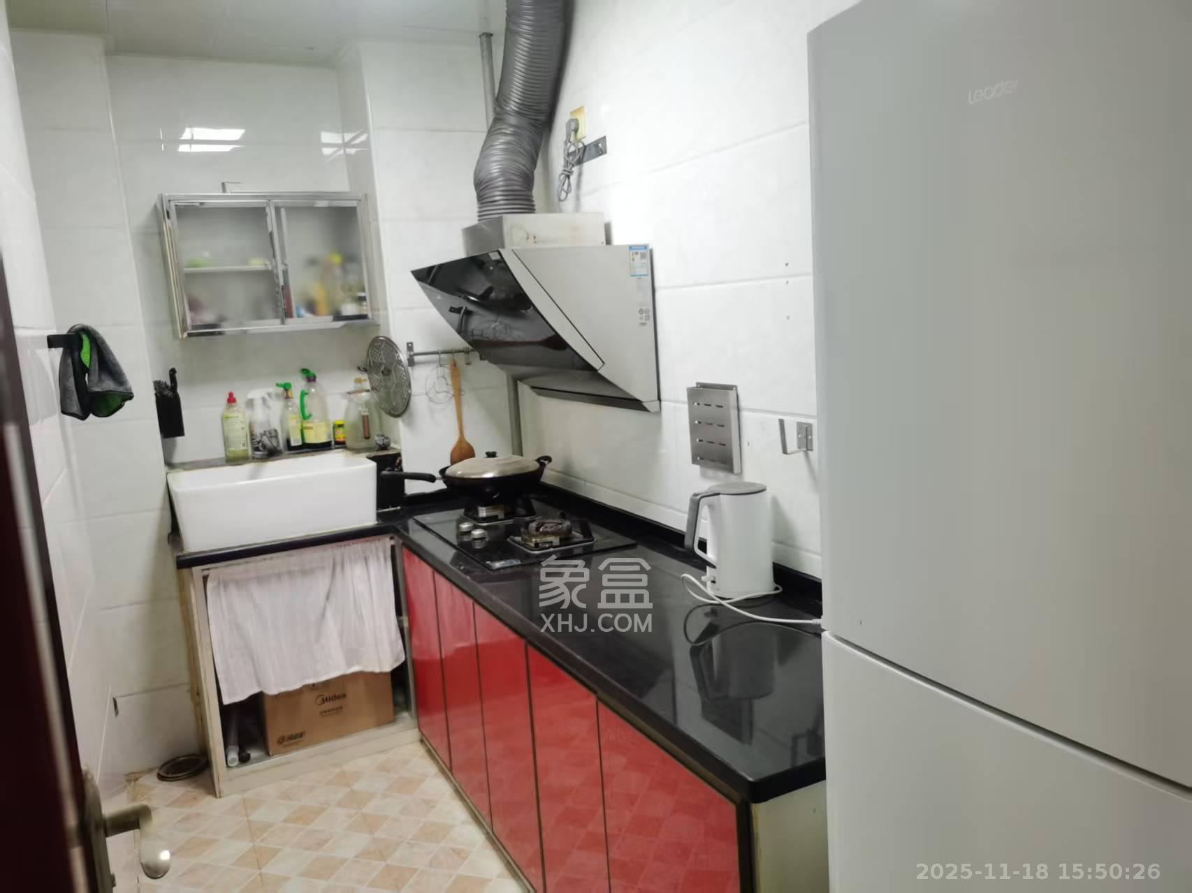 阳光丽城二期  3室2厅1卫    2500.0元/月室内图