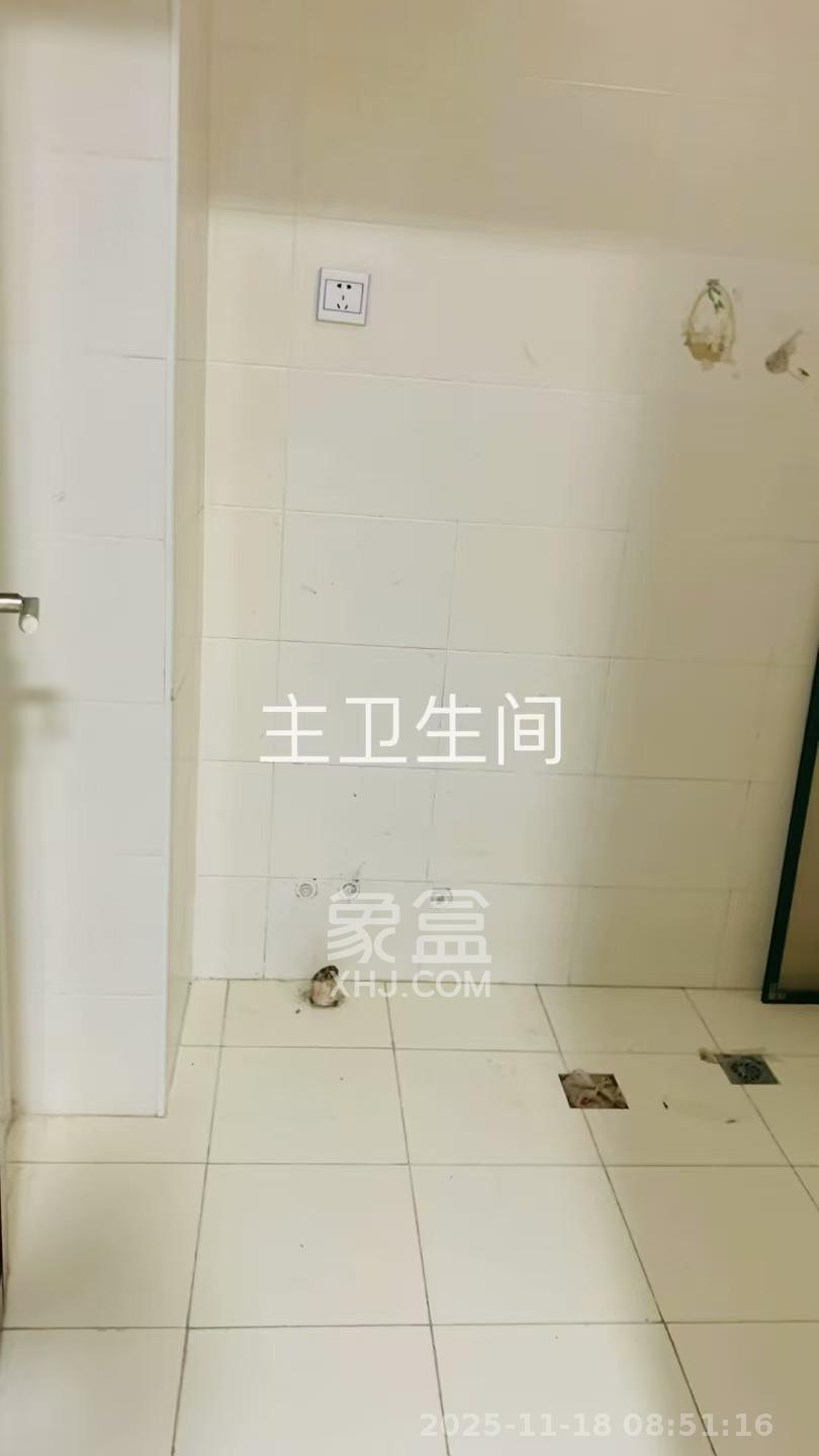 佳阳悦景馨都  3室2厅2卫    3000.0元/月室内图