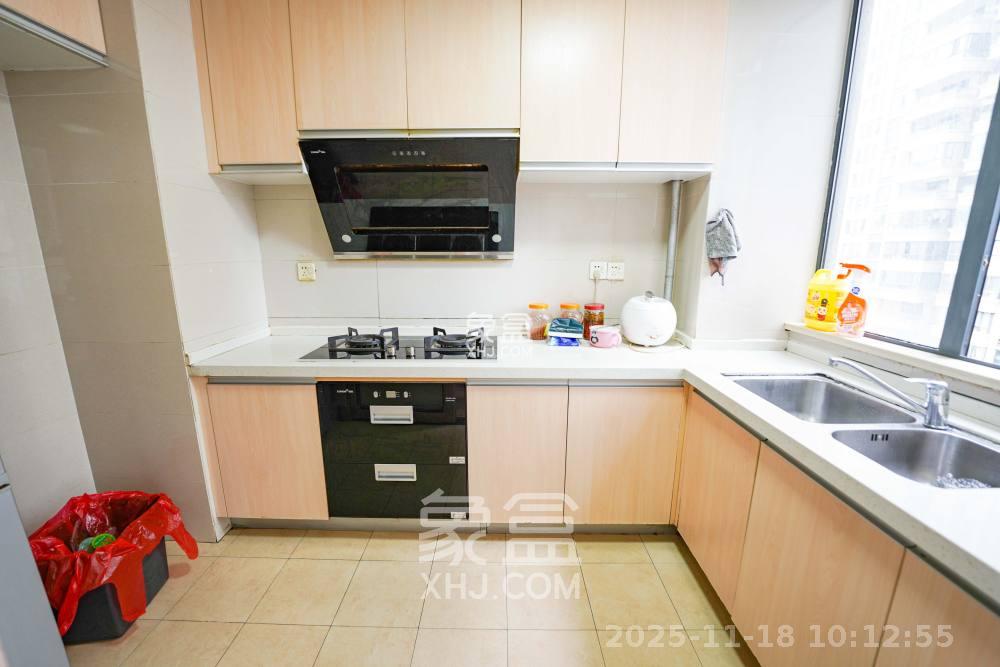 五矿万境蓝山  4室2厅2卫    2800.0元/月室内图