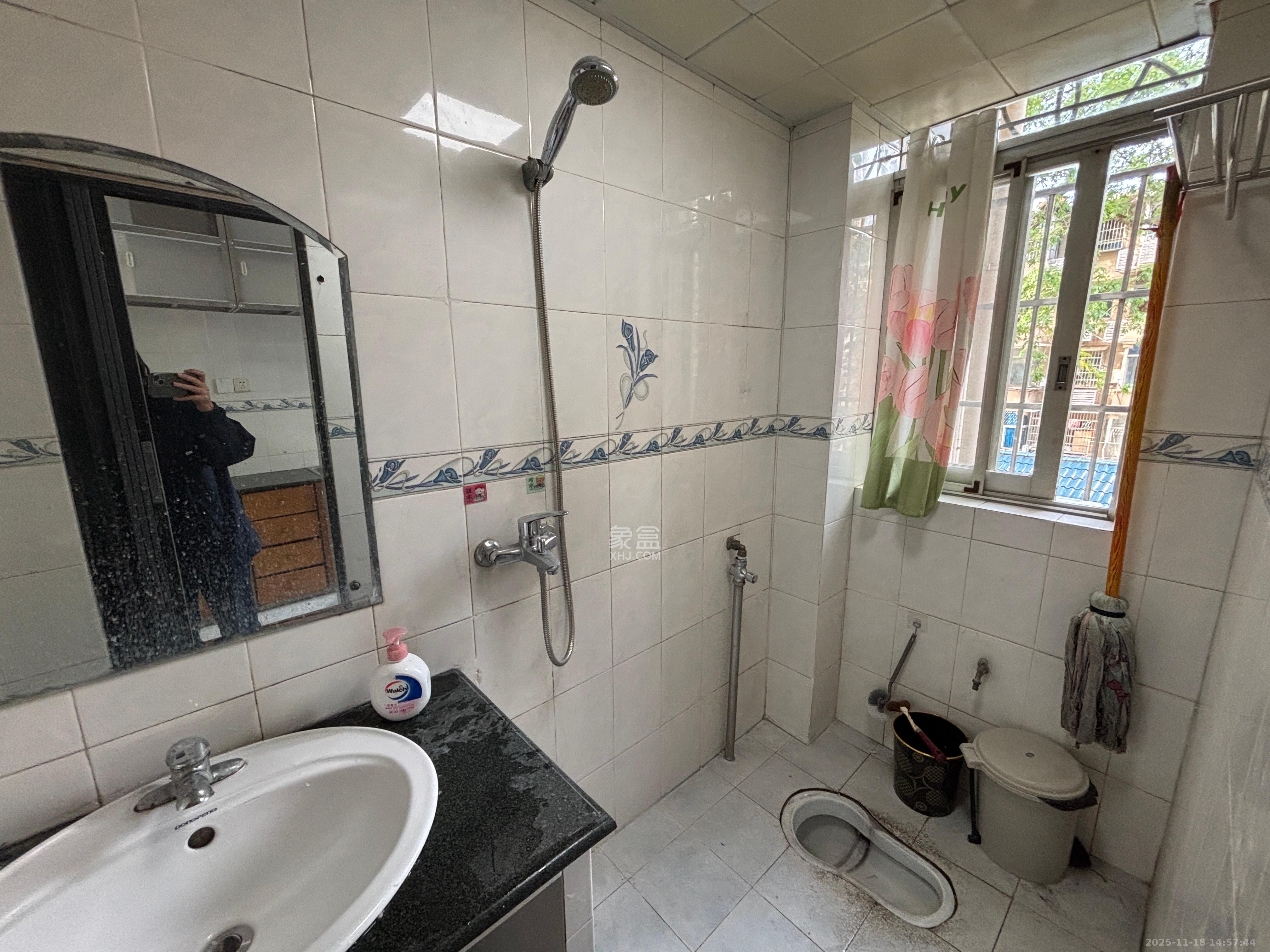 省卫生厅机关大院 3室2厅1卫 2800.0元/月 省卫生厅机关大院 3室2厅1卫 2800.0元/月室内图