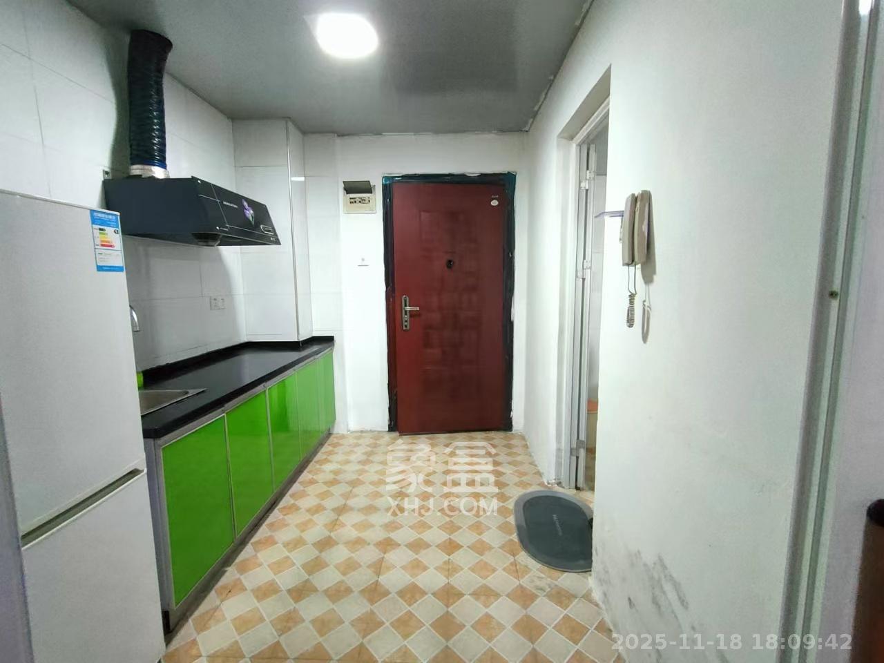 蝴蝶谷  1室1厅1卫    1000.0元/月室内图