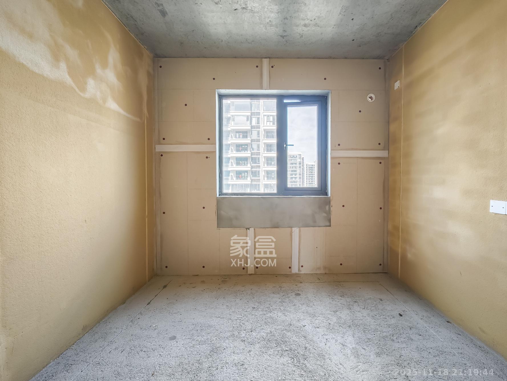 长沙北中心保利时代C区 4室2厅2卫 110.0万 长沙北中心保利时代C区 4室2厅2卫 110.0万卧室