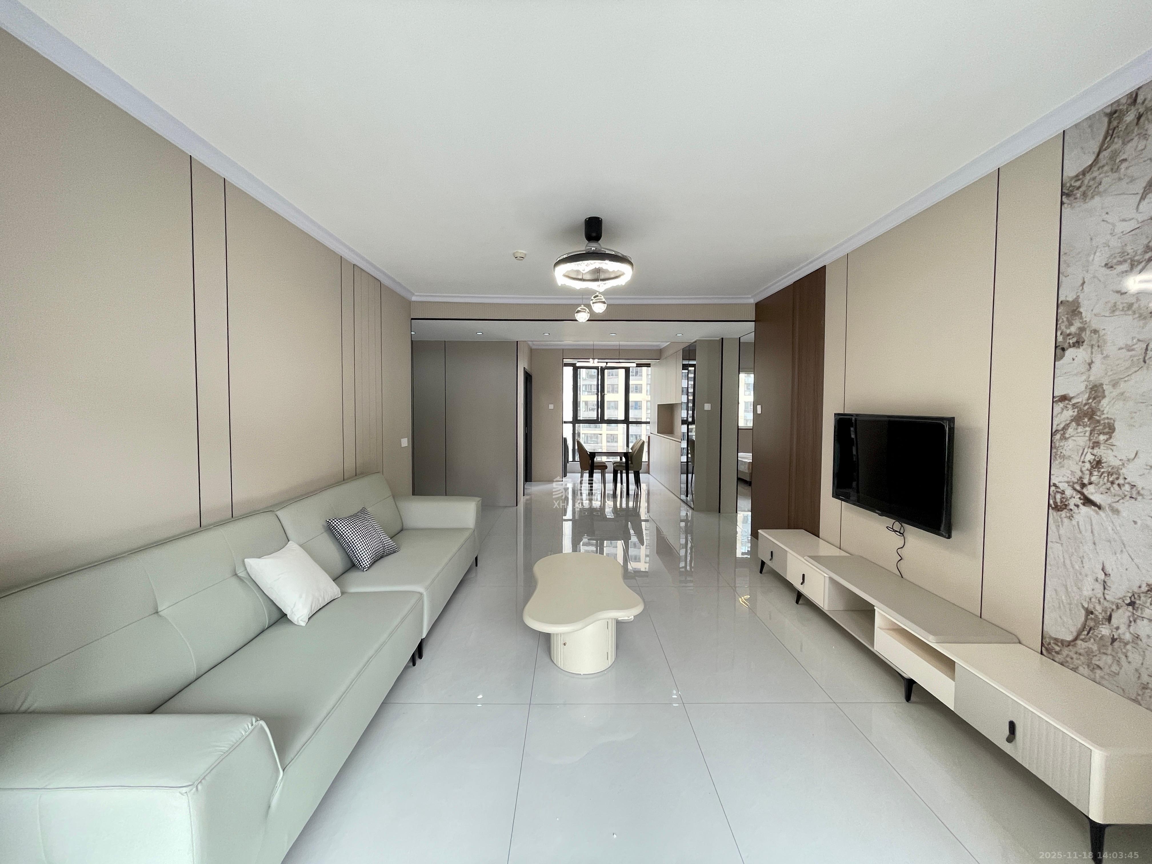 北辰三角洲E4区 4室2厅2卫 5000.0元/月 北辰三角洲E4区 4室2厅2卫 5000.0元/月室内图