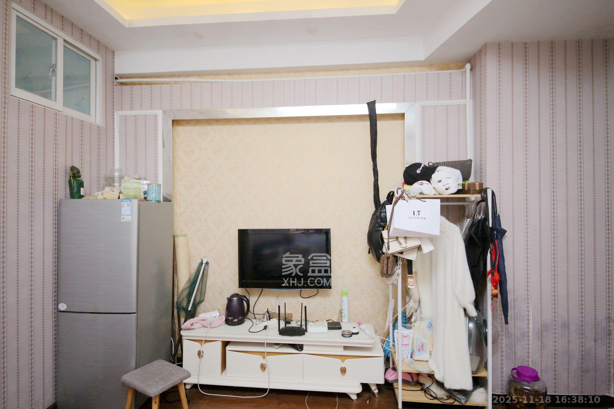 铂宫  2室1厅1卫    2000.0元/月室内图