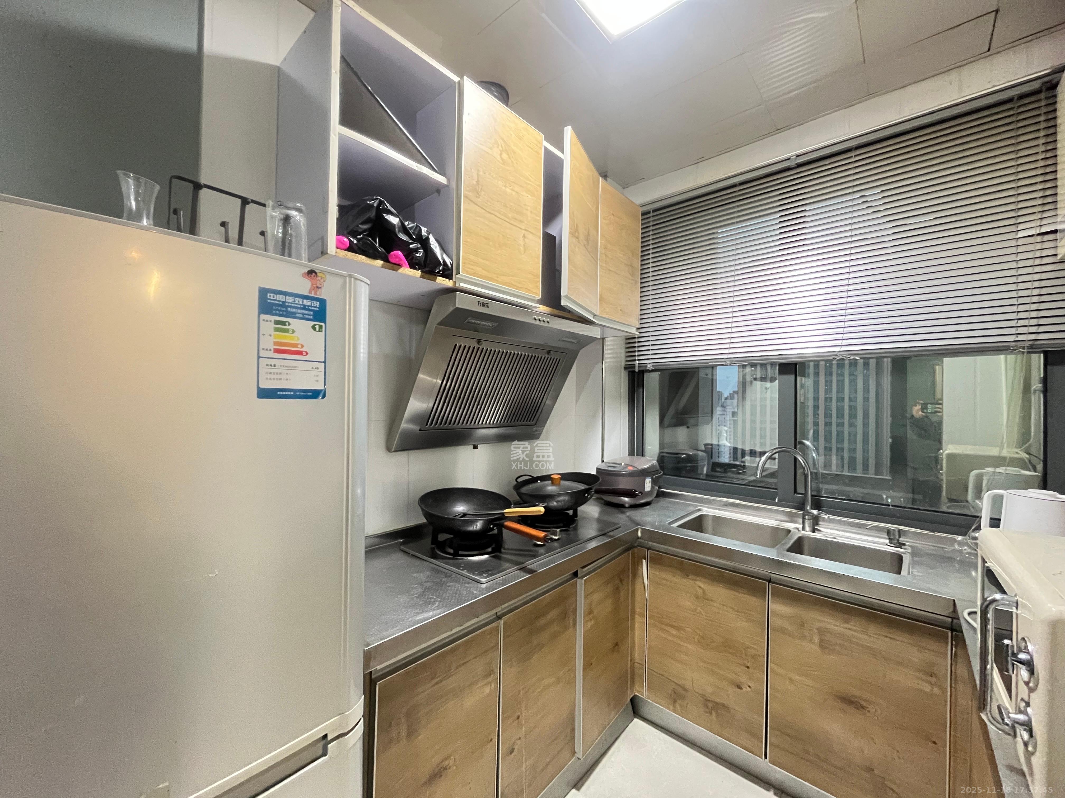 芙蓉蓉苑  2室1厅1卫    3500.0元/月室内图