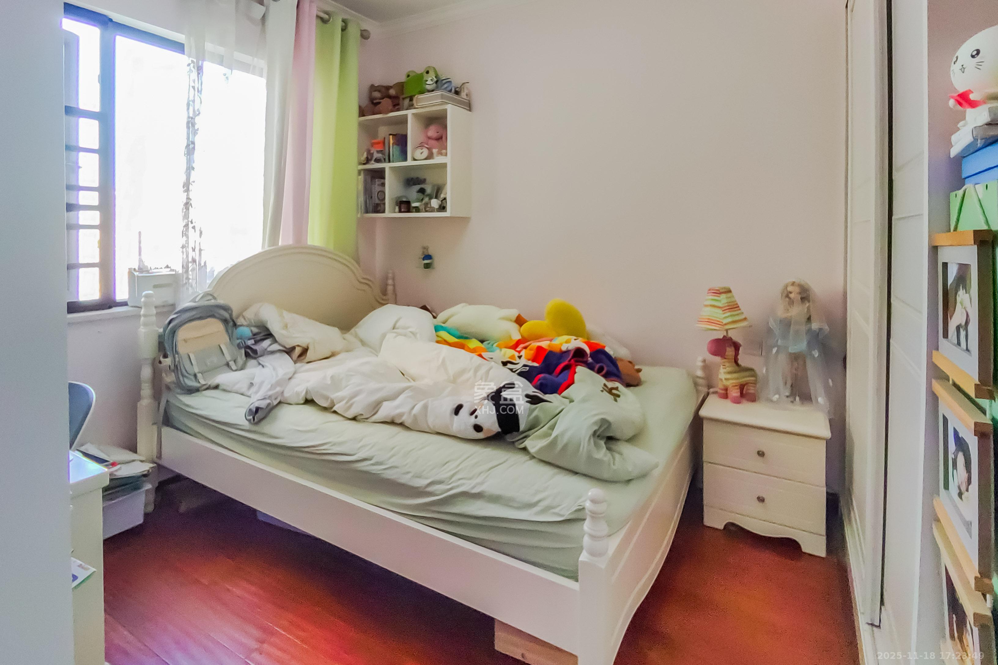 旭辉香樟公馆 4室2厅2卫 115.0万 旭辉香樟公馆 4室2厅2卫 115.0万卧室