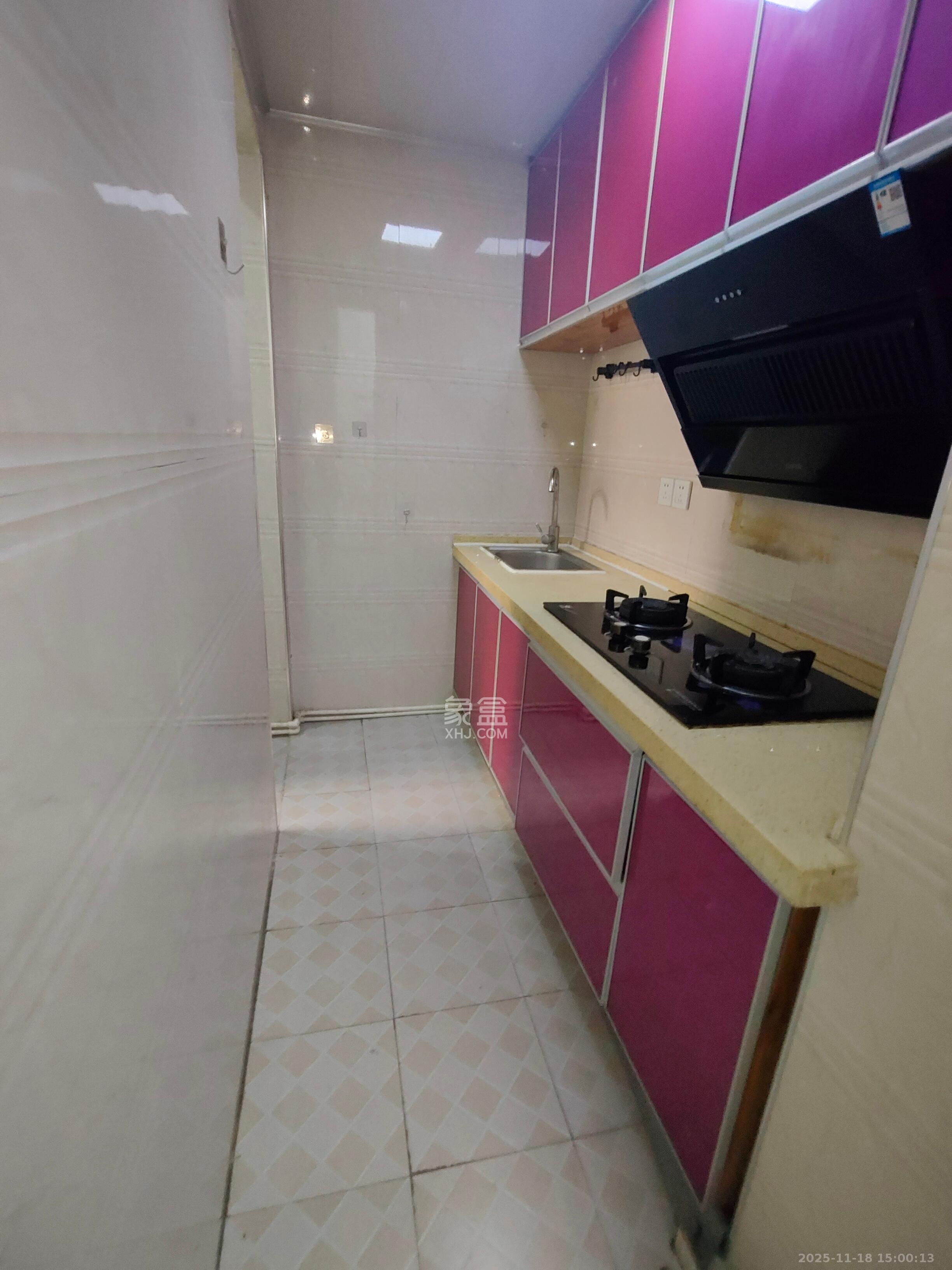 金领家族 2室1厅1卫 1200.0元/月 金领家族 2室1厅1卫 1200.0元/月室内图