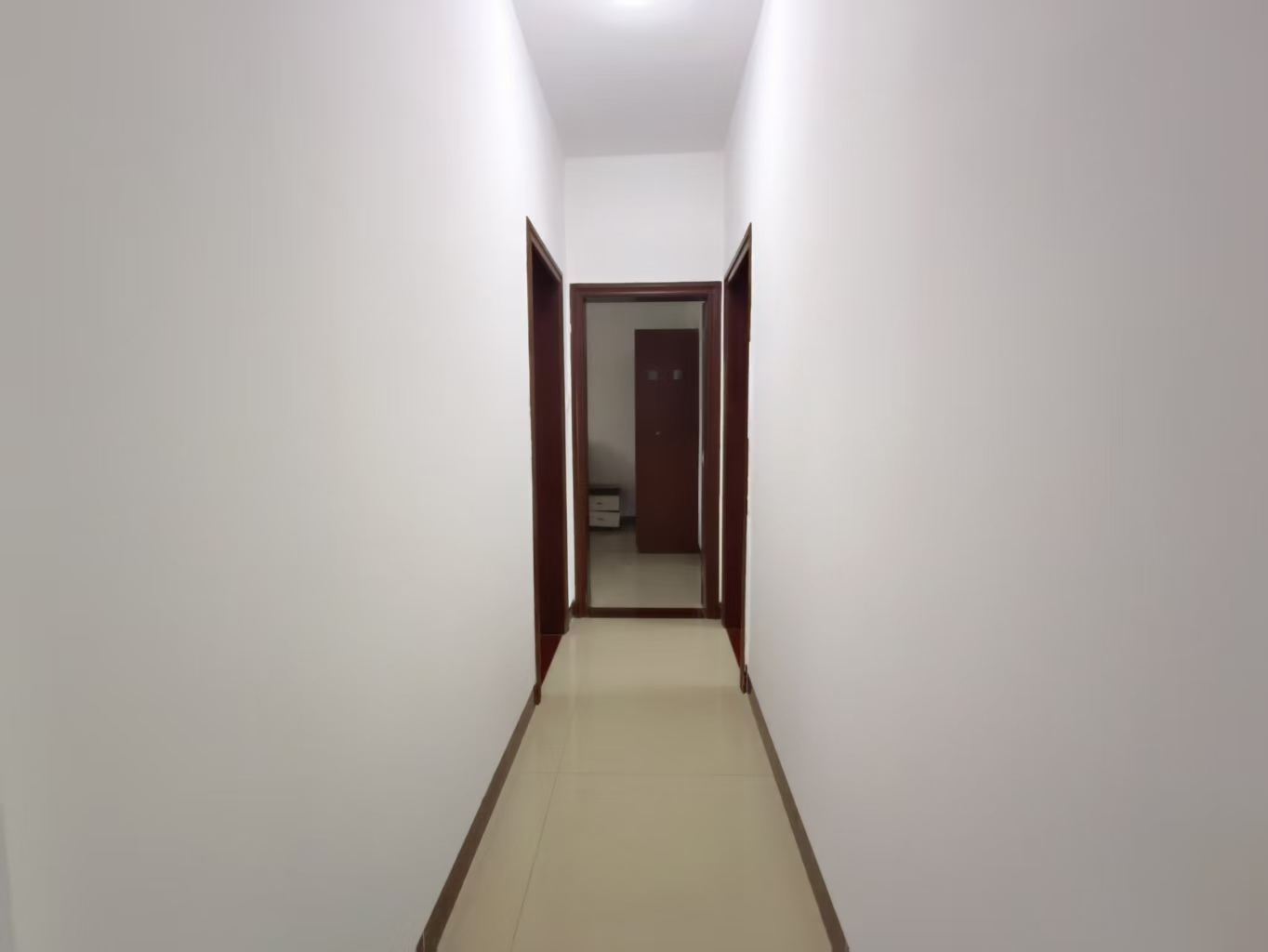 滨海豪庭  3室2厅2卫    4500.0元/月