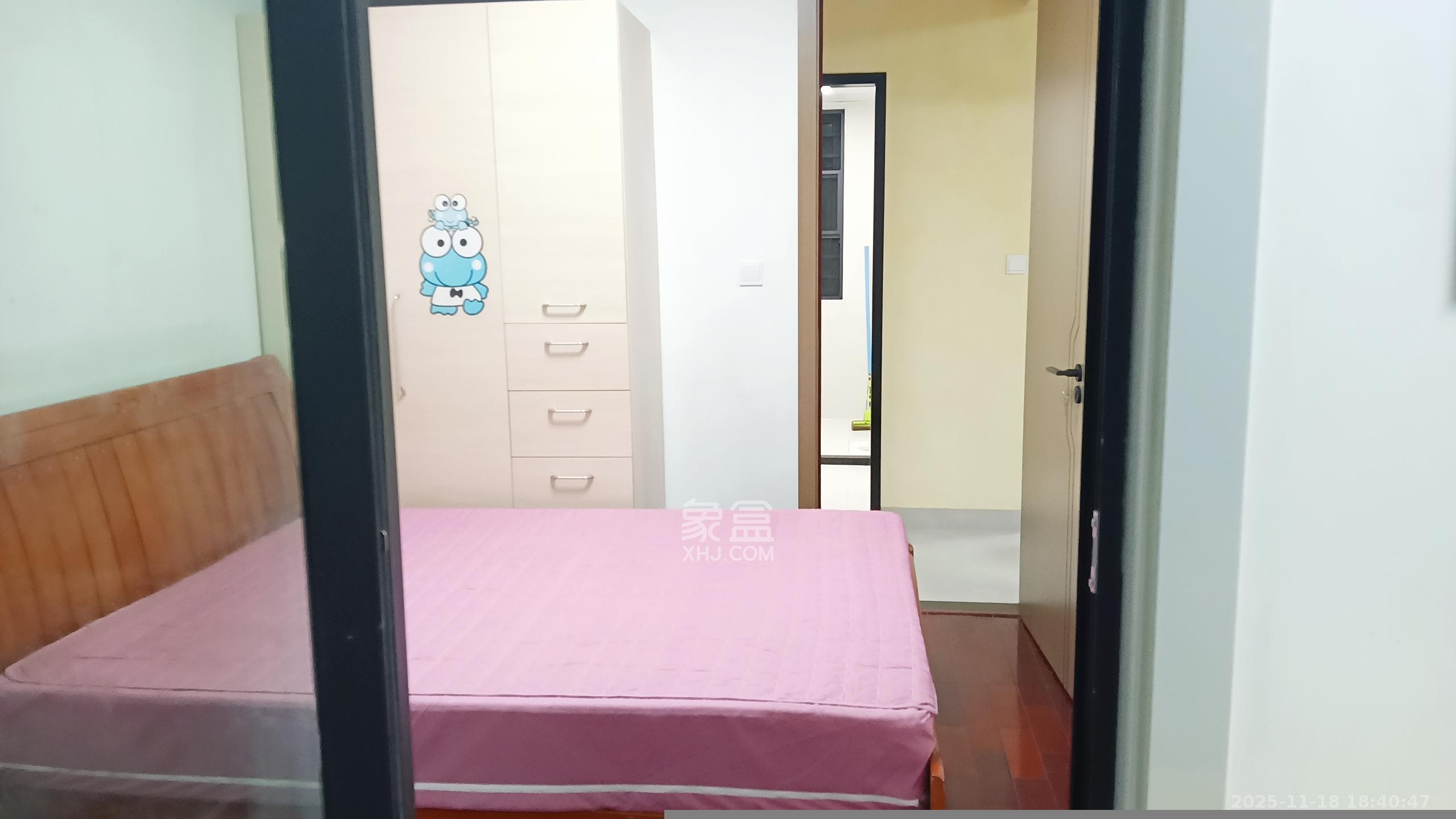 远洋红星天铂一期  3室2厅2卫    2600.0元/月