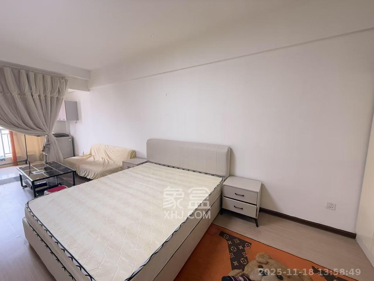 上城金都  1室1厅1卫    1800.0元/月室内图