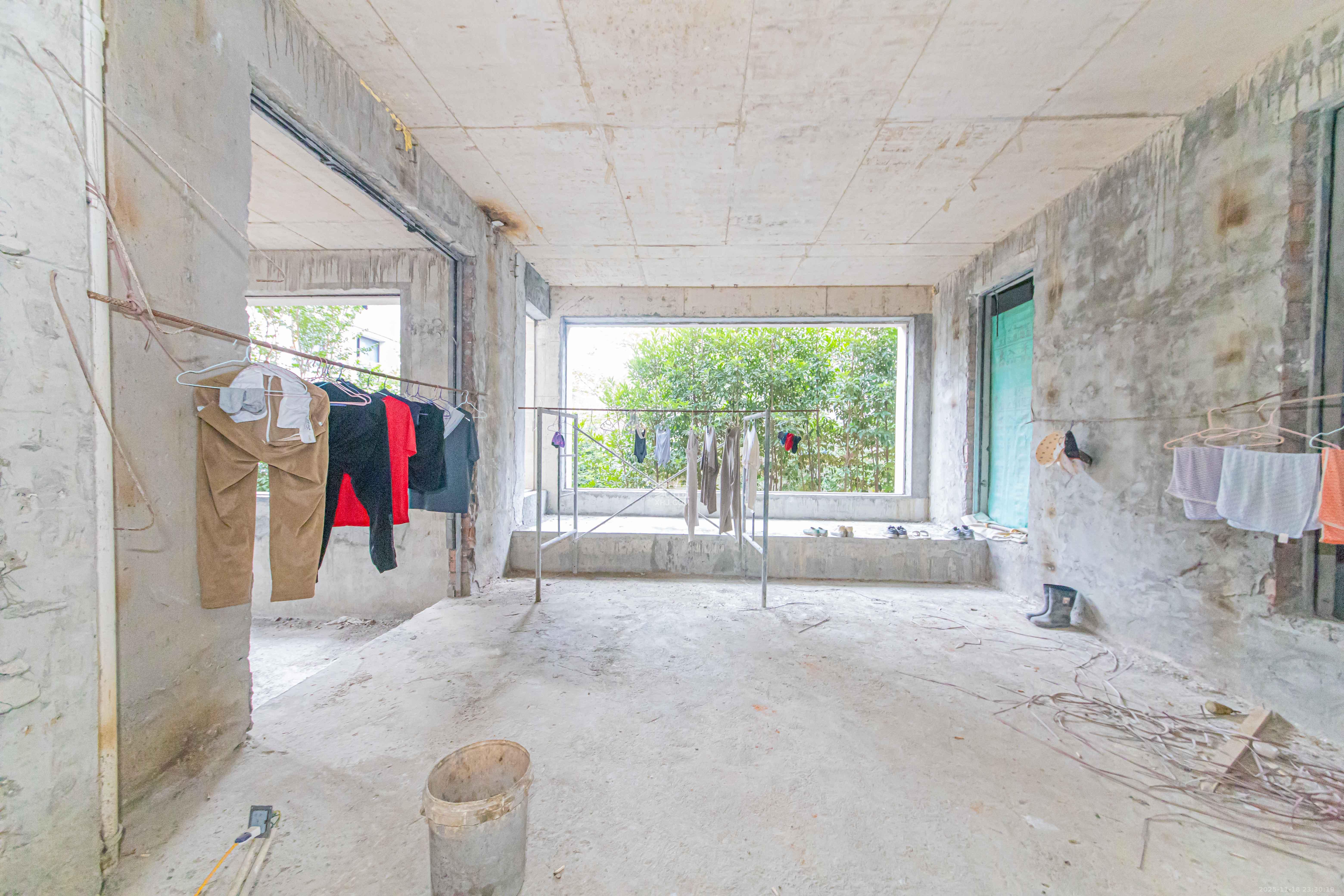 北辰中央公园A区  5室2厅3卫    480.0万卧室