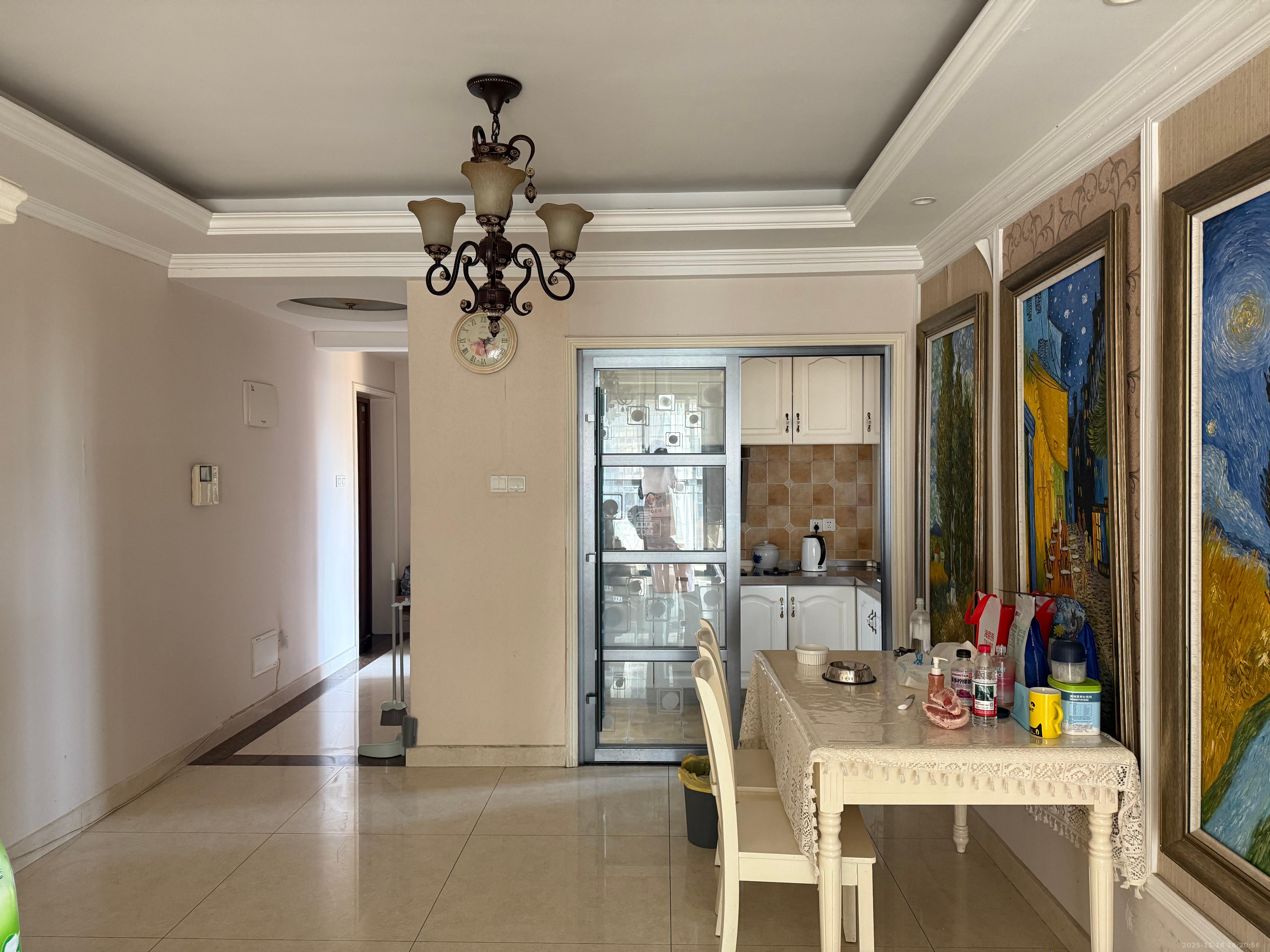 华润凤凰城二期  2室2厅1卫    1900.0元/月室内图