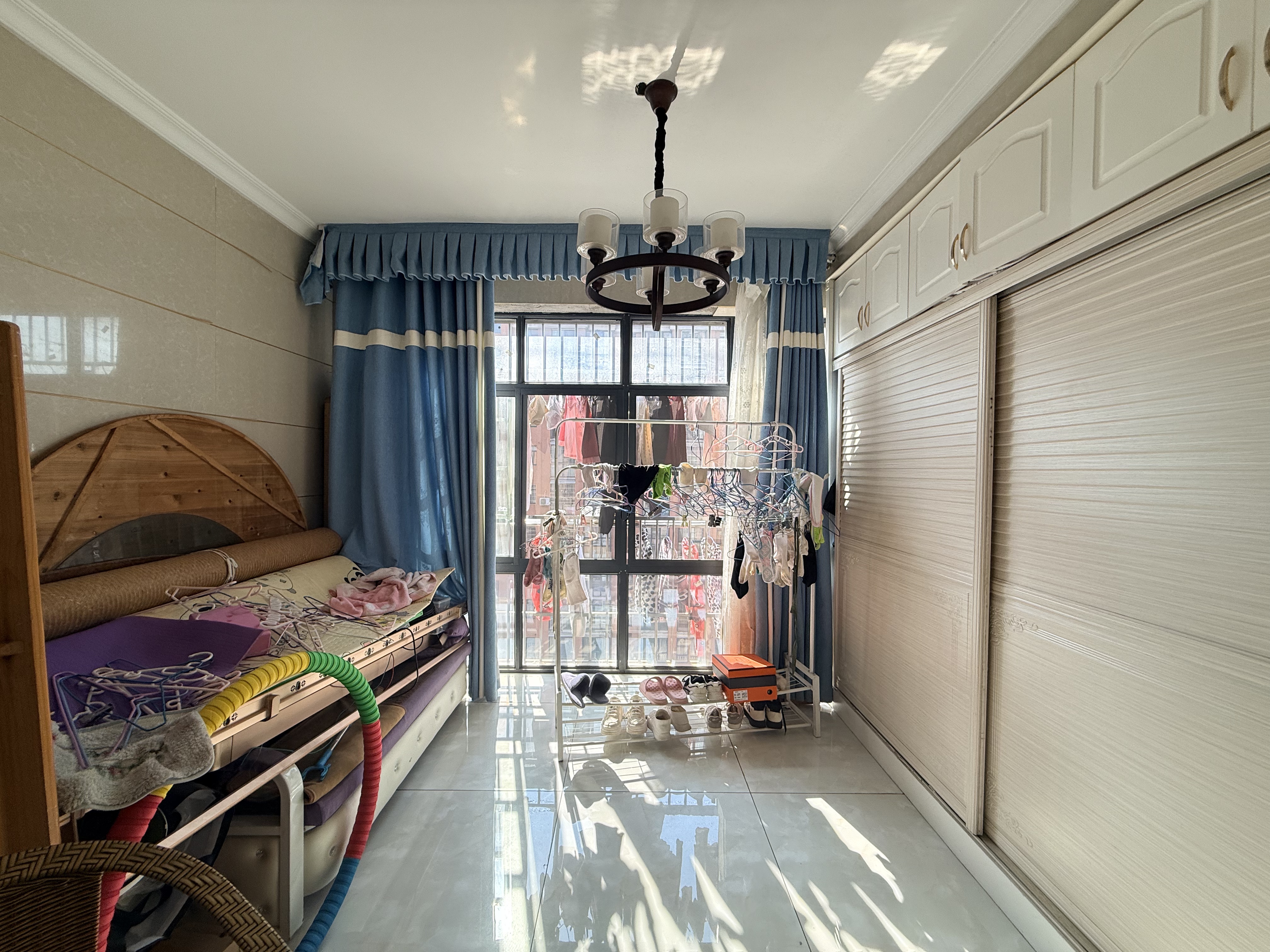 山水华庭 3室2厅2卫 49.8万 山水华庭 3室2厅2卫 49.8万室内图