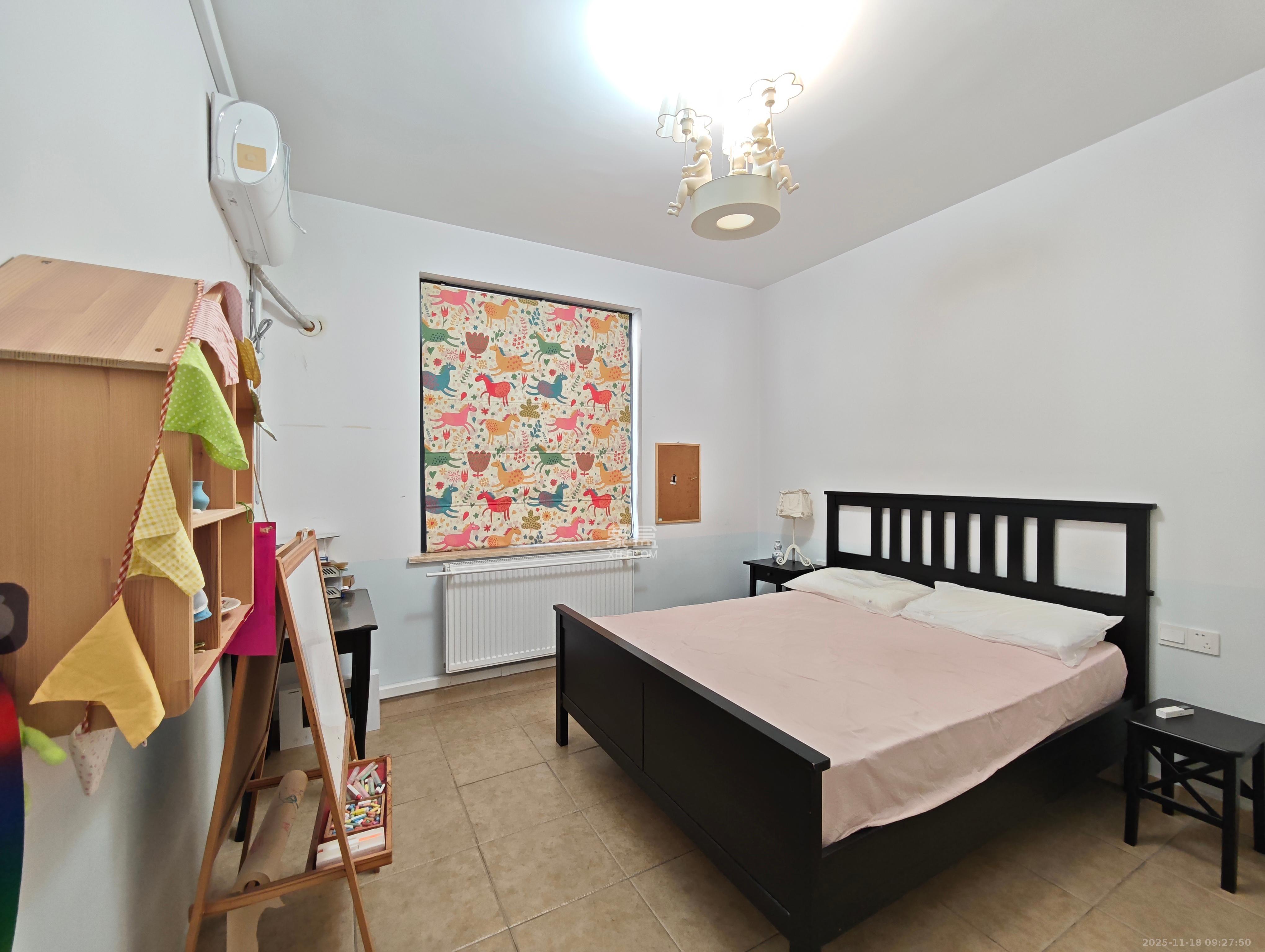 南苑小区 3室2厅2卫 126.0万 南苑小区 3室2厅2卫 126.0万卧室