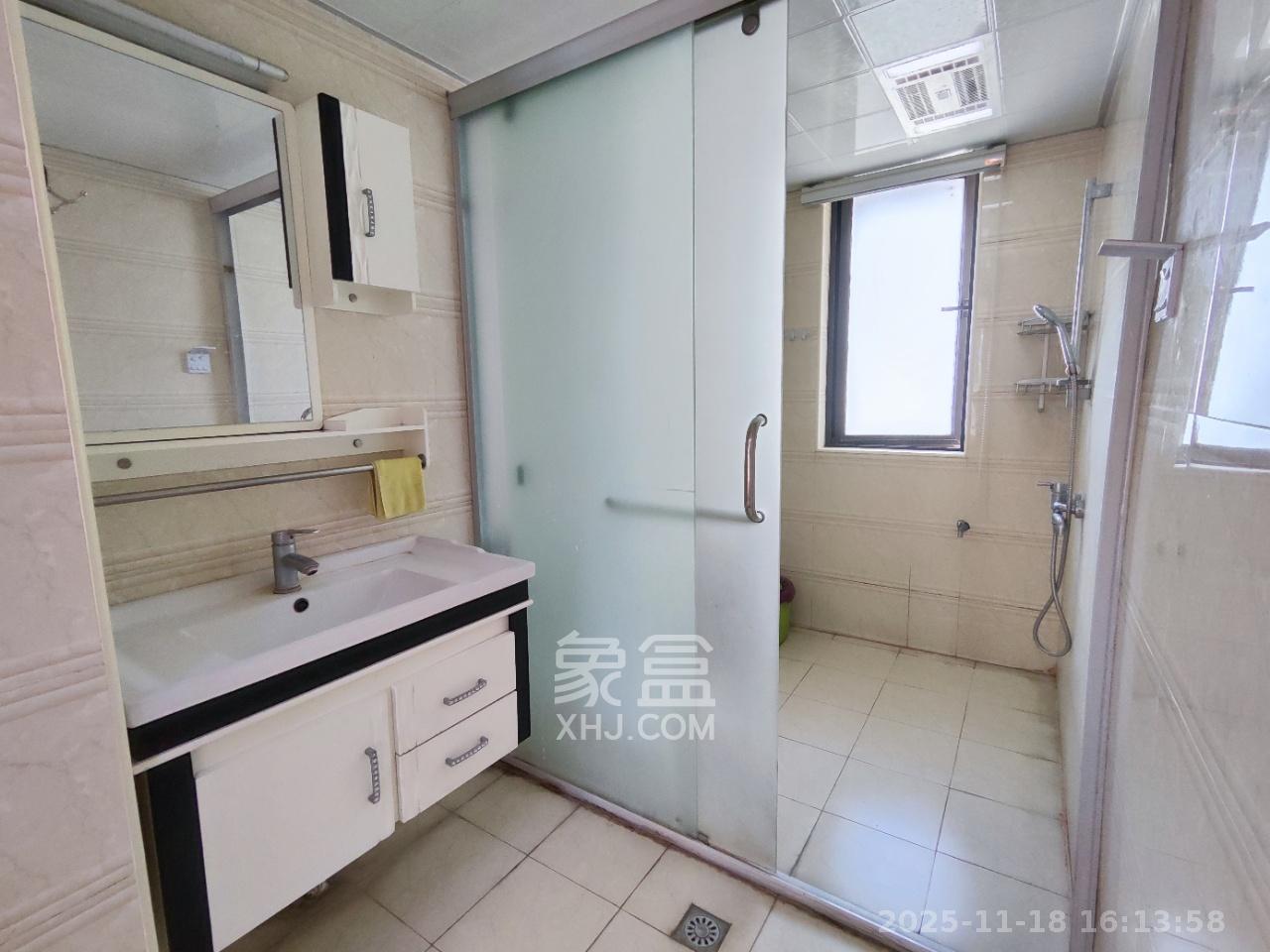 达美D6区  1室2厅1卫    2800.0元/月室内图