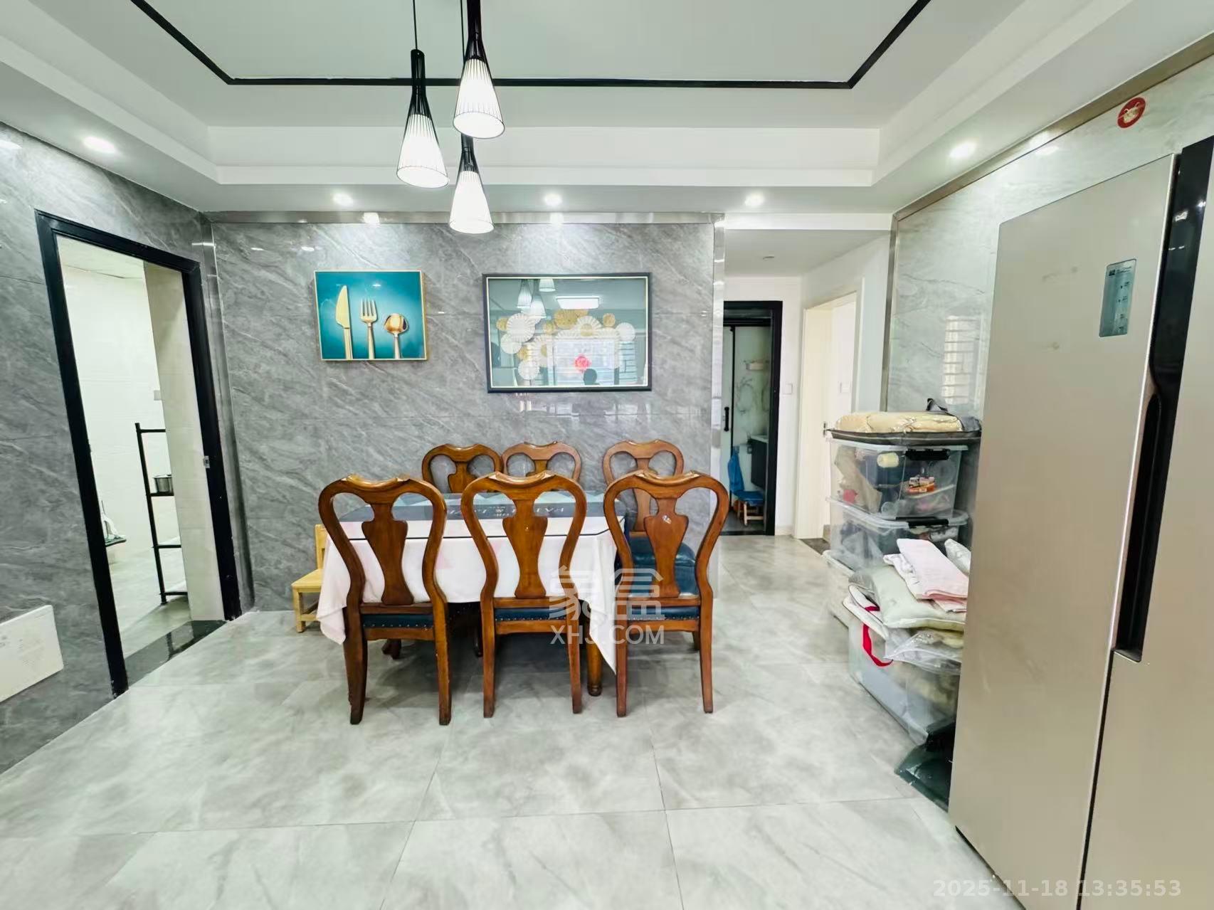 协信星澜汇  4室2厅2卫    4000.0元/月室内图