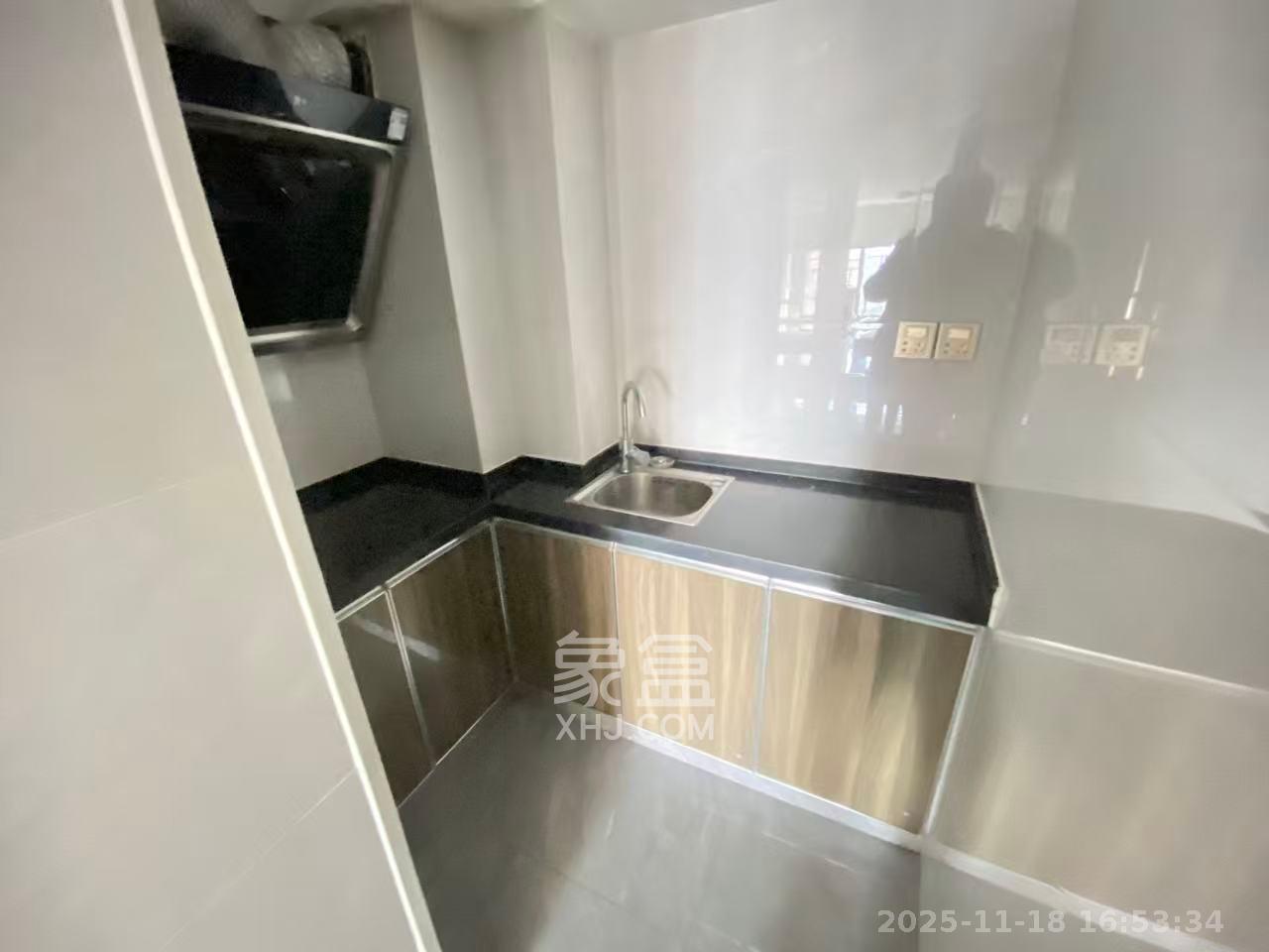 海伦春天  1室1厅1卫    800.0元/月室内图