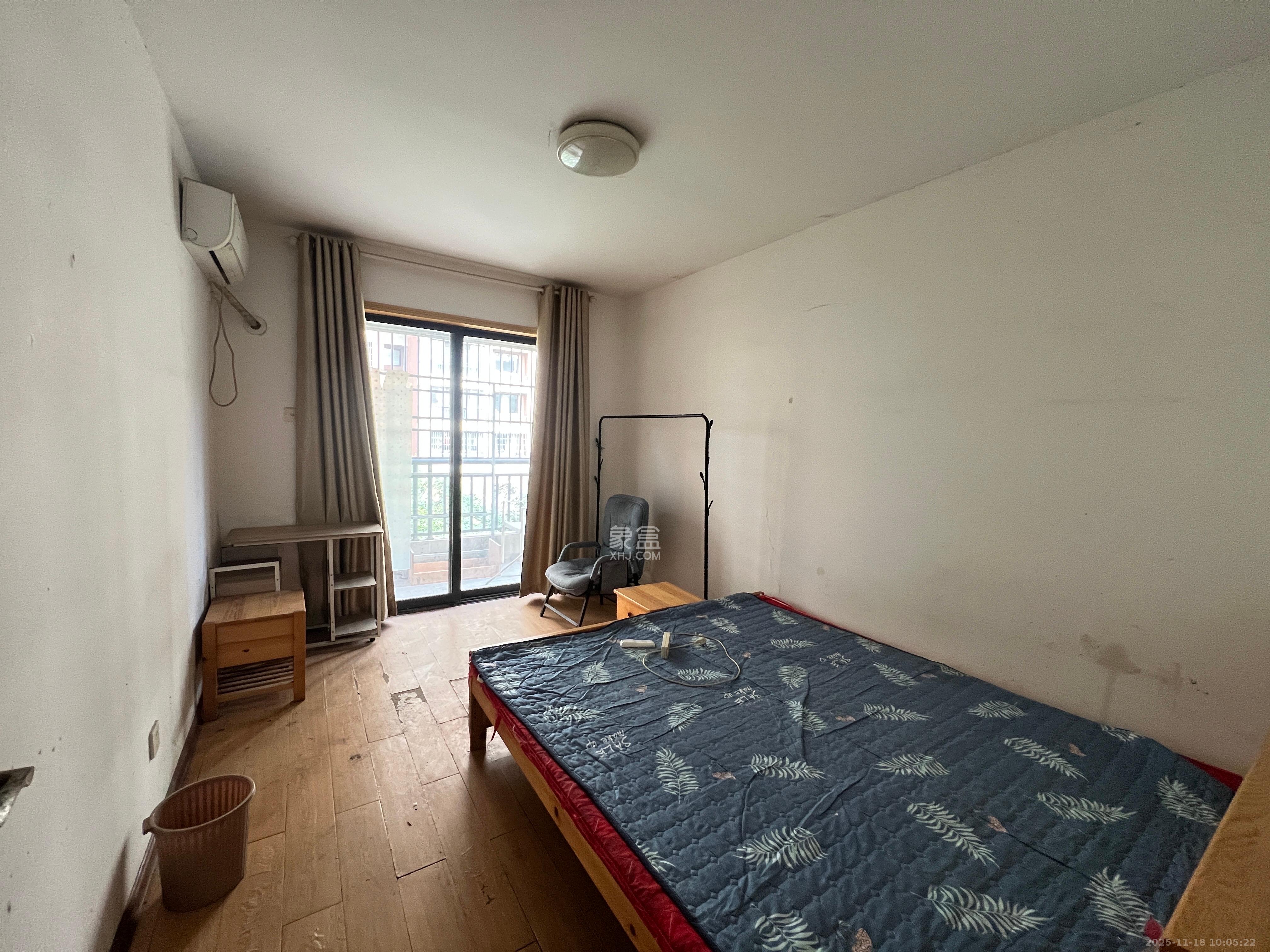 香溢豪庭  3室2厅2卫    2200.0元/月室内图