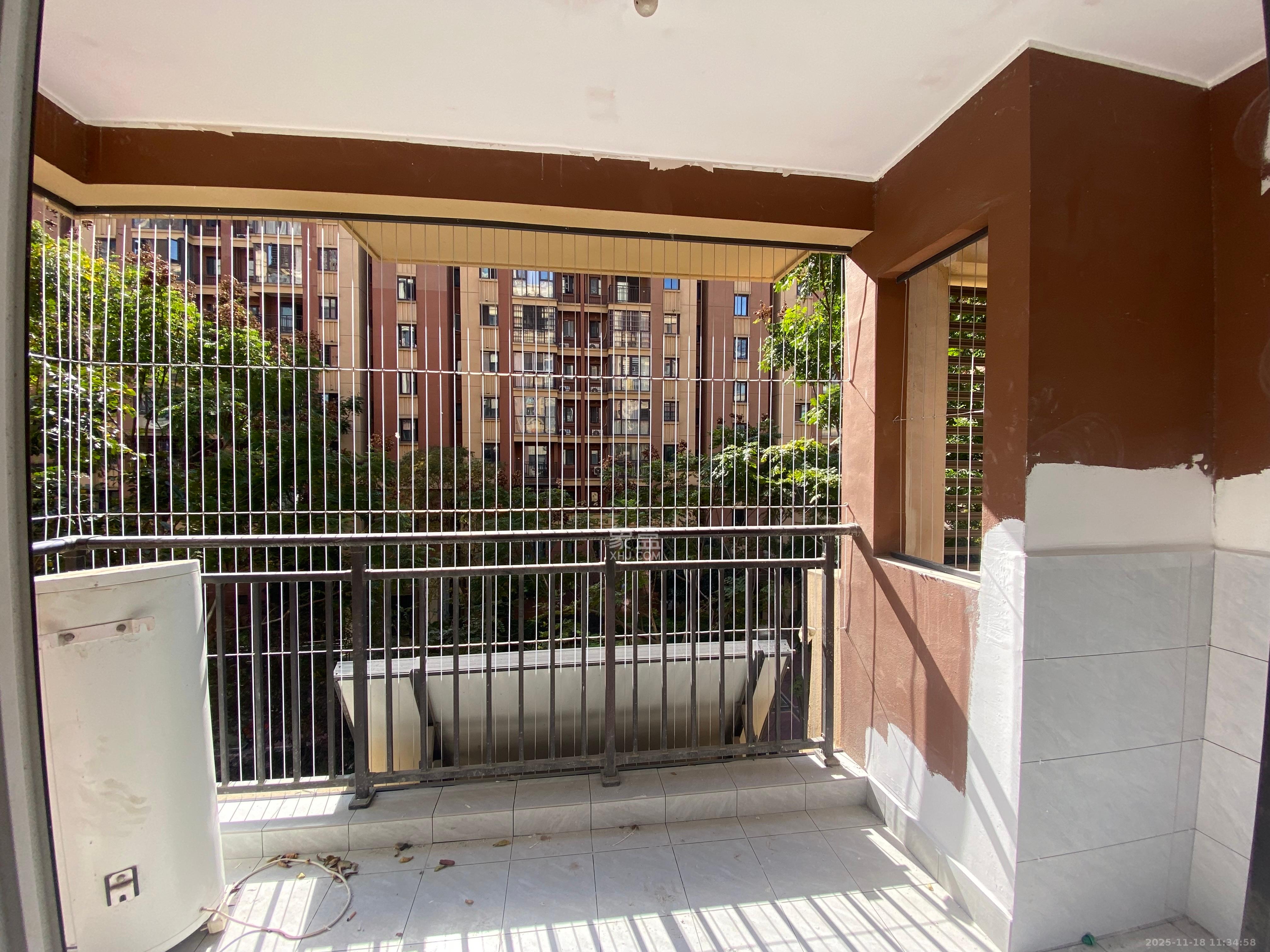 新城国际花都 3室2厅2卫 2000.0元/月 新城国际花都 3室2厅2卫 2000.0元/月室内图