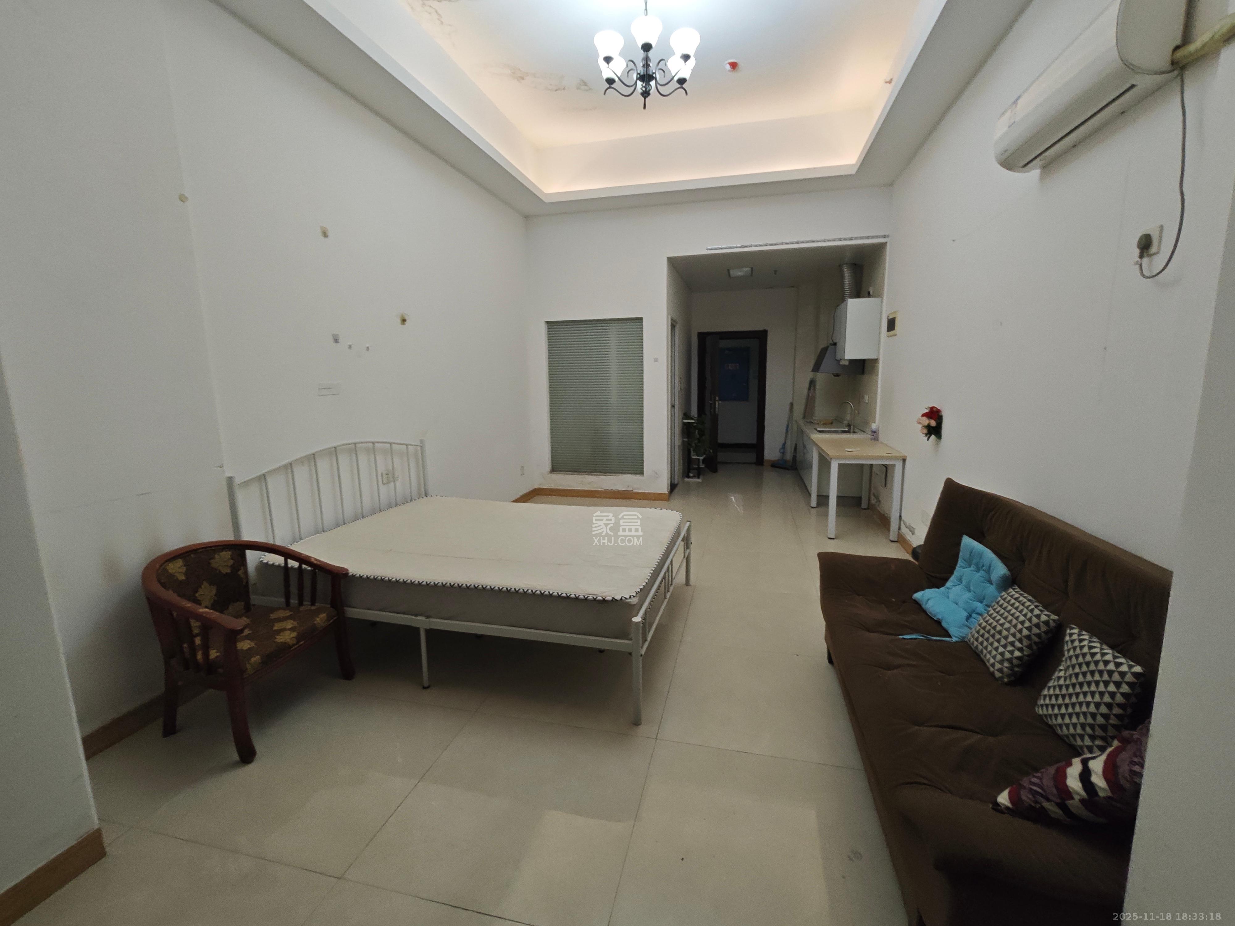 华侨假日中心（晟华苑）  1室1厅1卫    1400.0元/月室内图