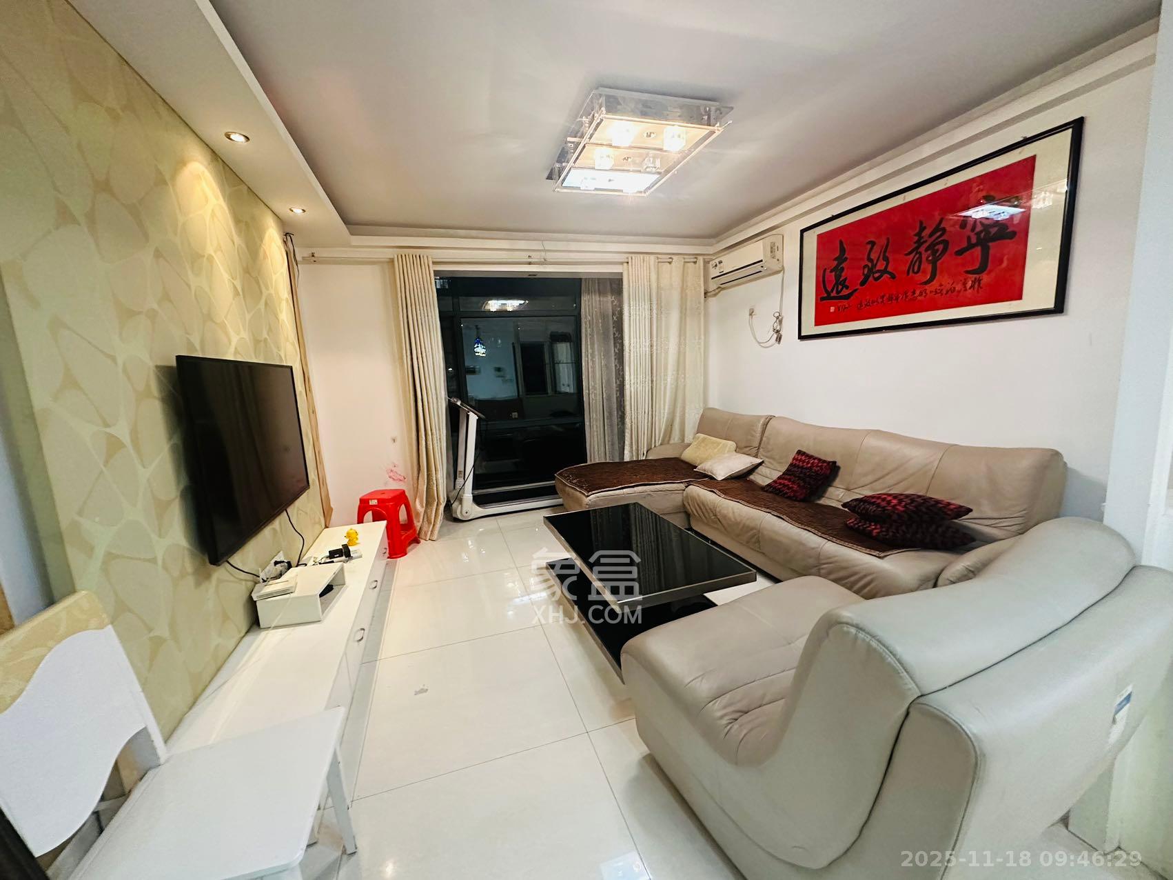 西子花苑  2室2厅1卫    2600.0元/月