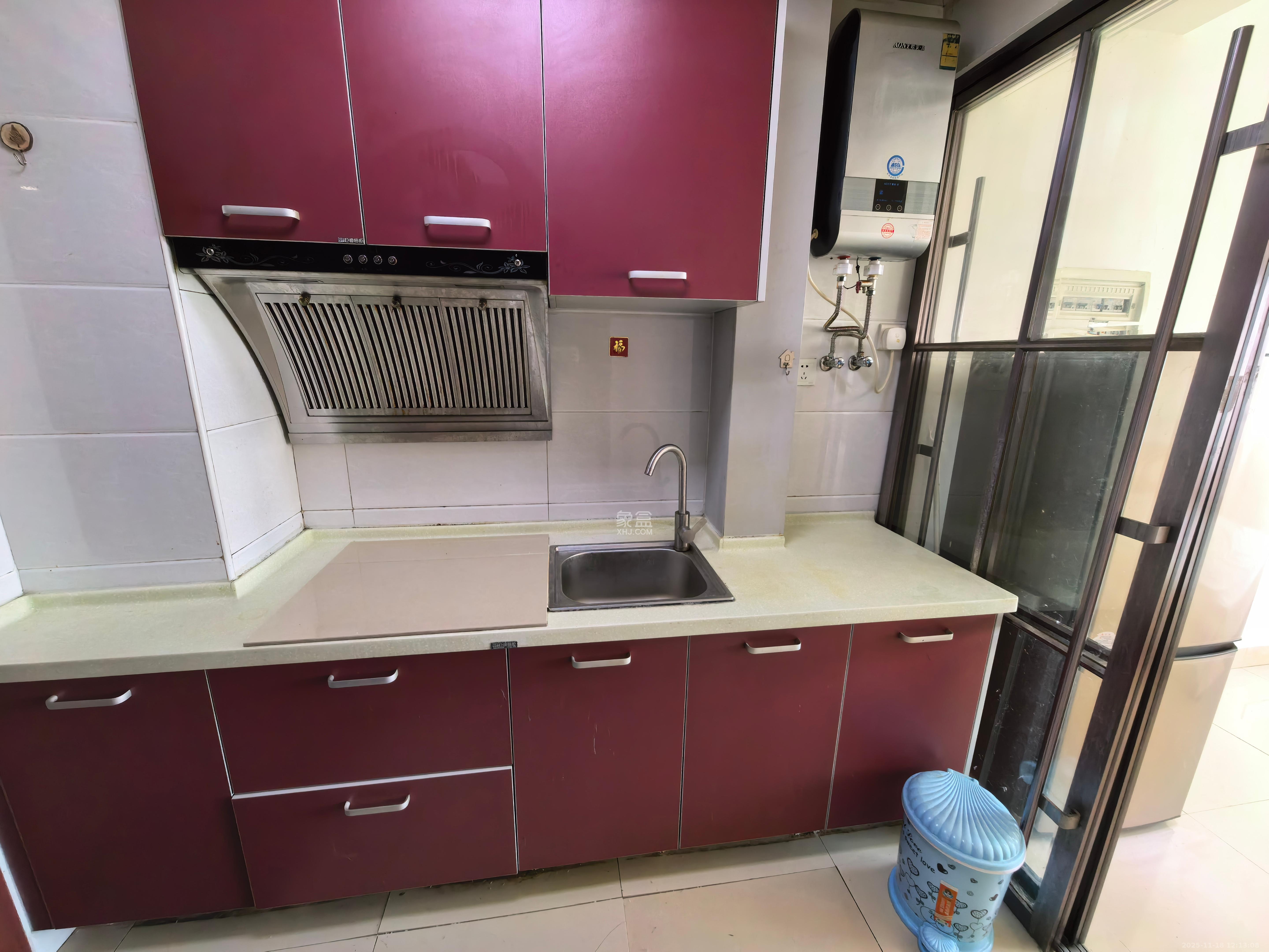 新长海广场  1室1厅1卫    1100.0元/月室内图