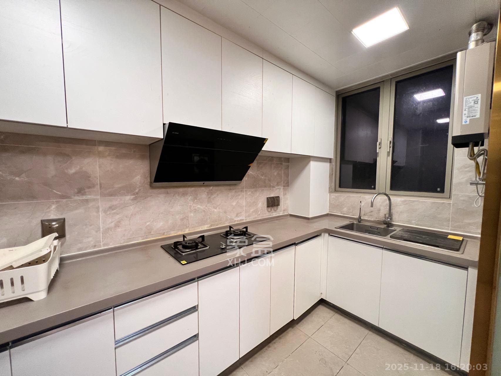 梅溪湖金茂湾  4室2厅2卫    3200.0元/月室内图