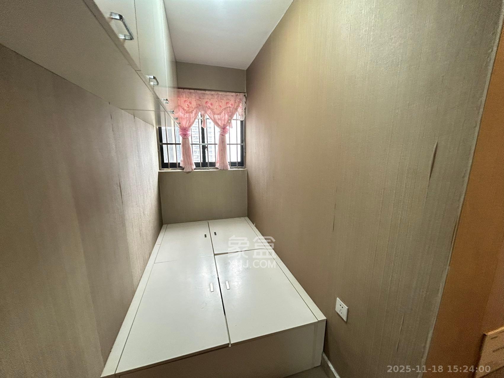 万科城市花园 3室2厅2卫 2300.0元/月 万科城市花园 3室2厅2卫 2300.0元/月室内图