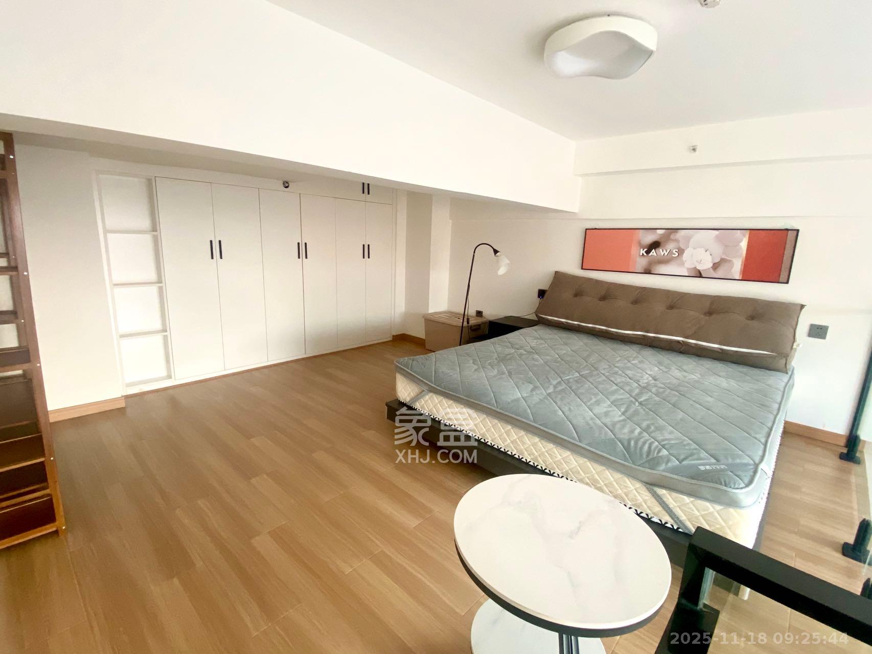 中建嘉和城  2室1厅1卫    2000.0元/月室内图