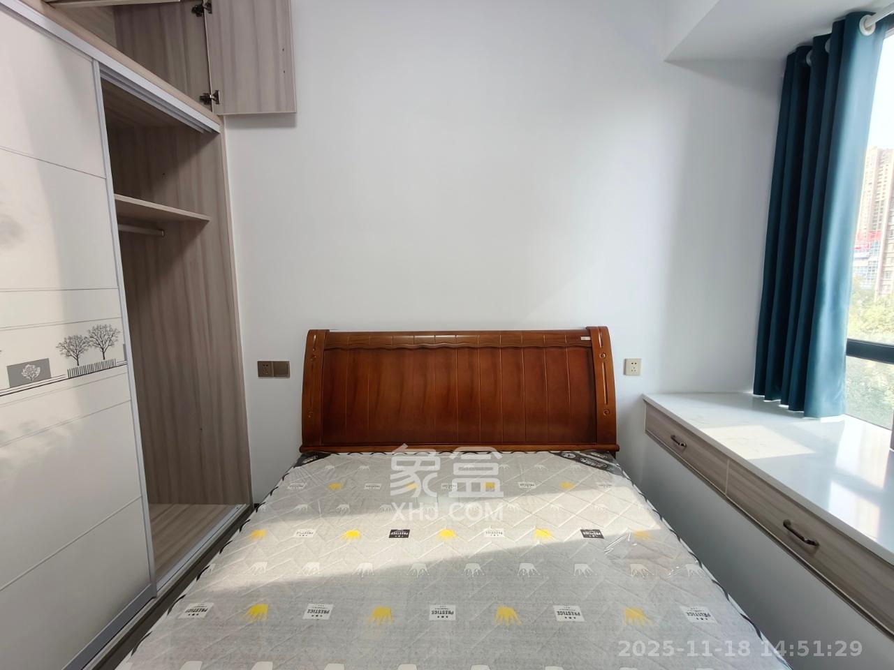 盛世耀凯 3室2厅1卫 2600.0元/月 盛世耀凯 3室2厅1卫 2600.0元/月室内图