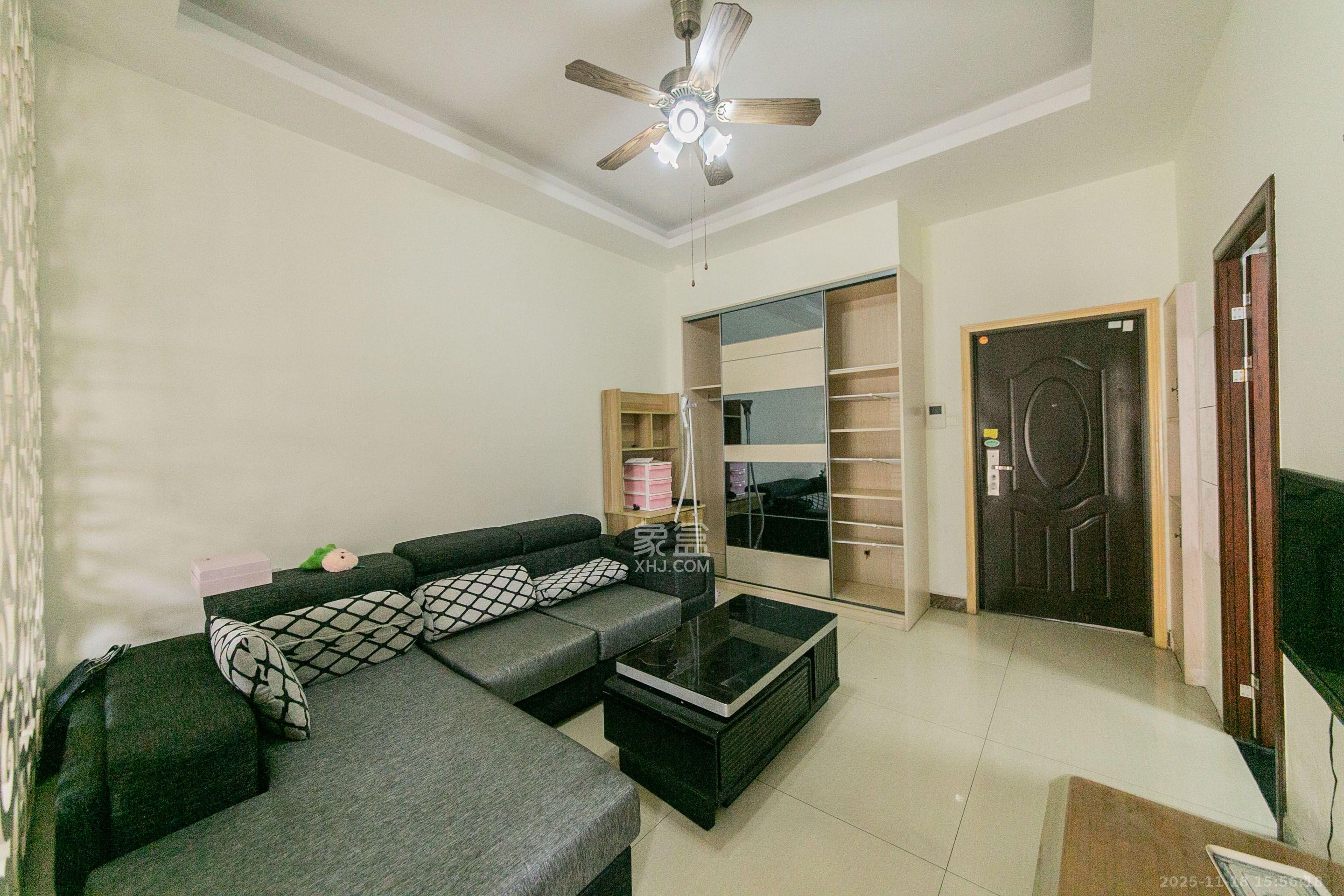 万国城（当代满庭春MOMA）三期  1室1厅1卫    1700.0元/月室内图